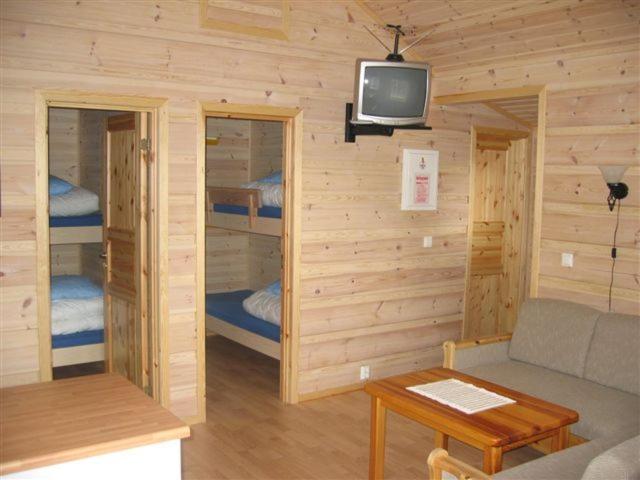 Two-Bedroom Cottage (4 Adults) photo 3