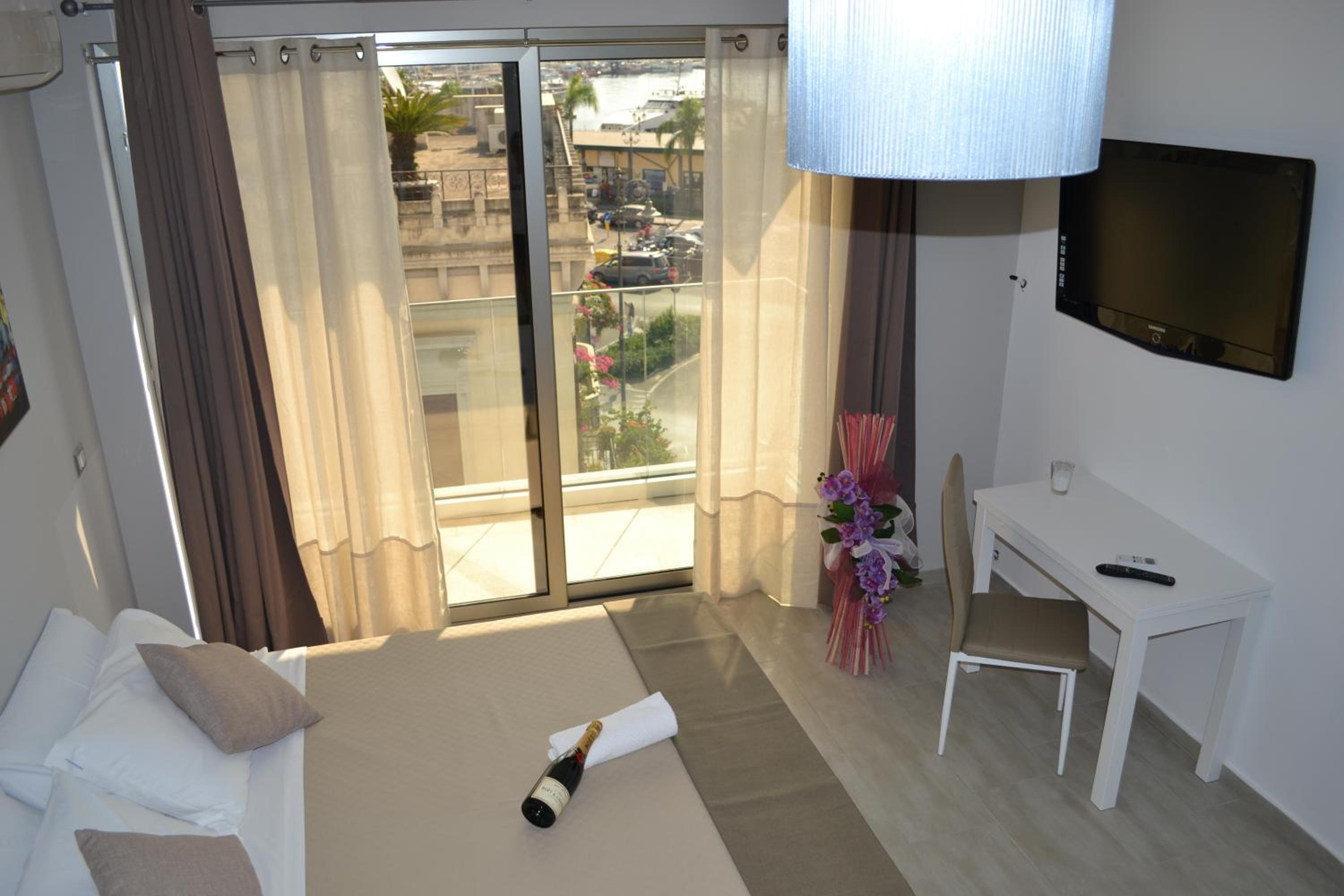 Double Room with Balcony and Sea View