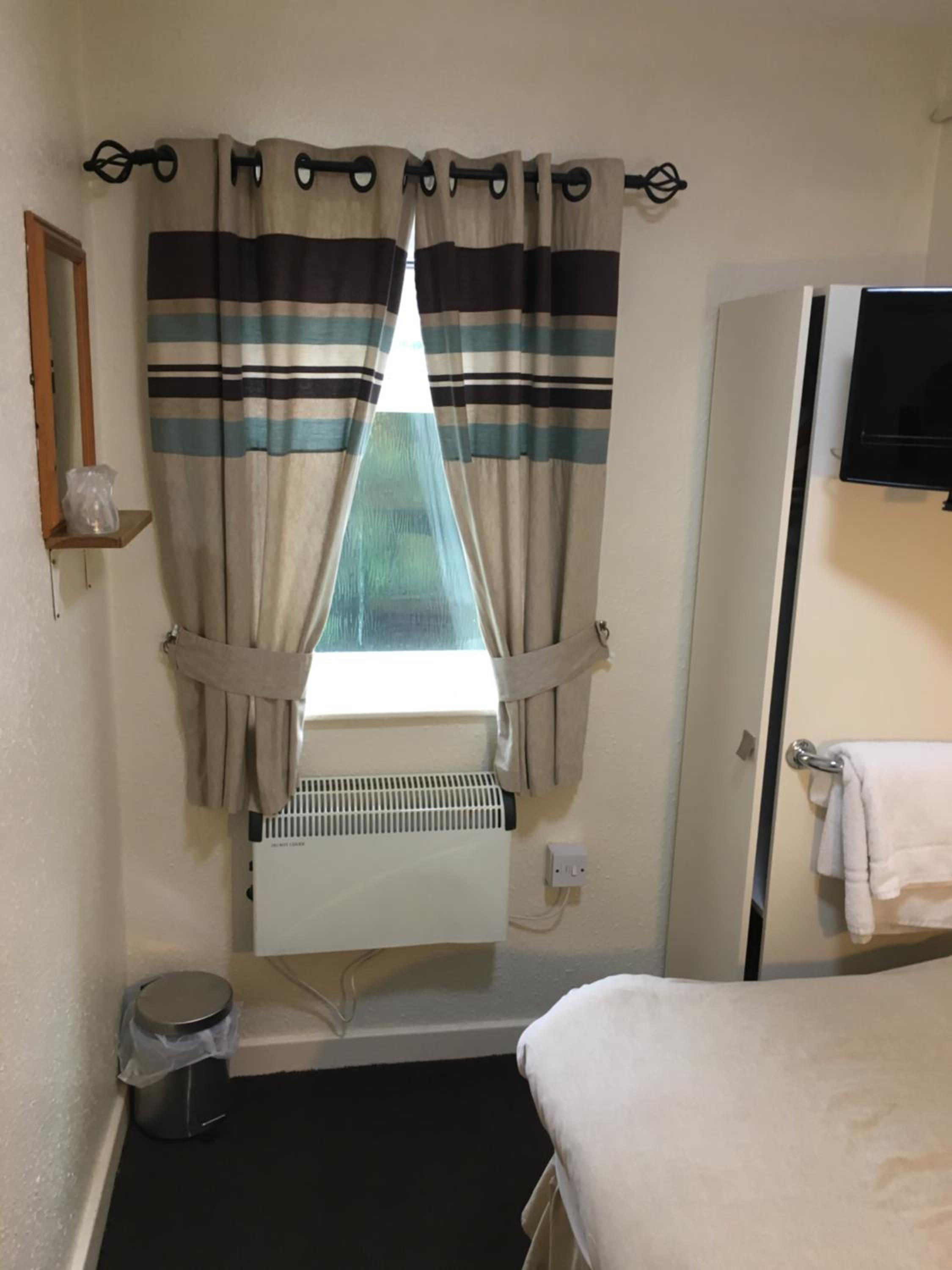 Standard Single Room with Shared Bathroom photo 1