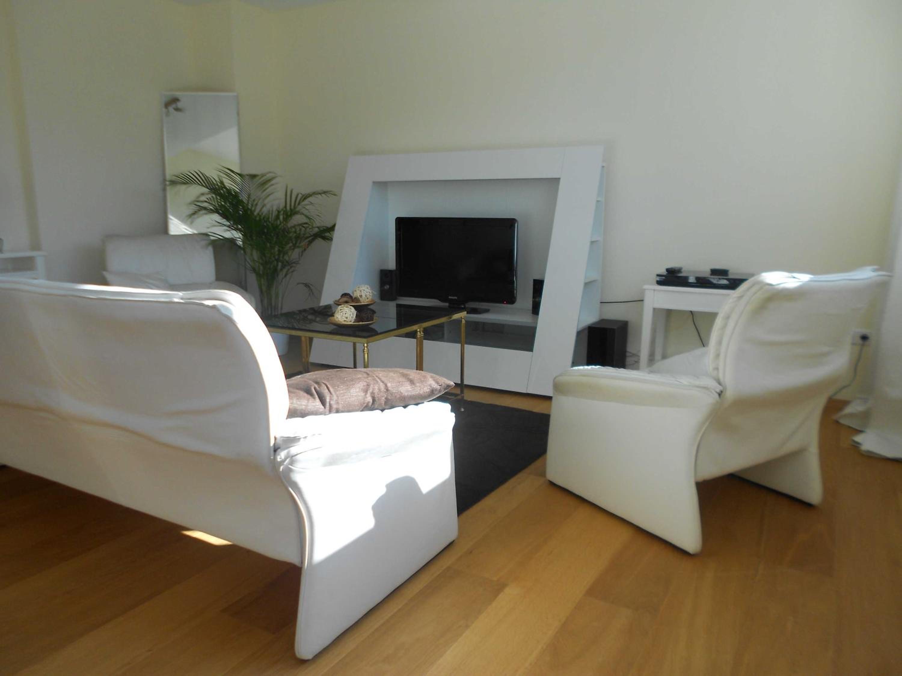 Two-Bedroom Apartment with Balcony photo 1