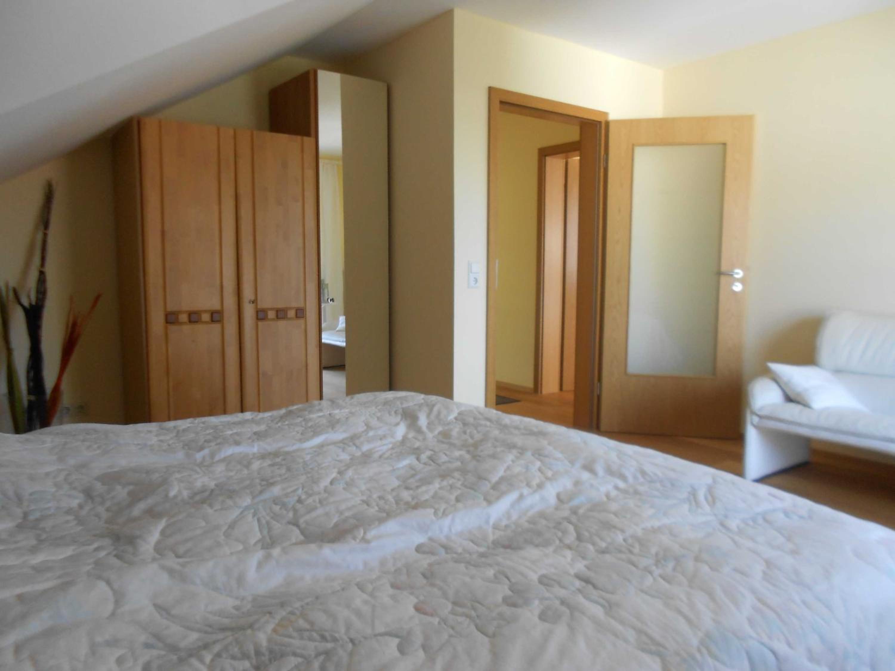 Two-Bedroom Apartment with Balcony photo 3