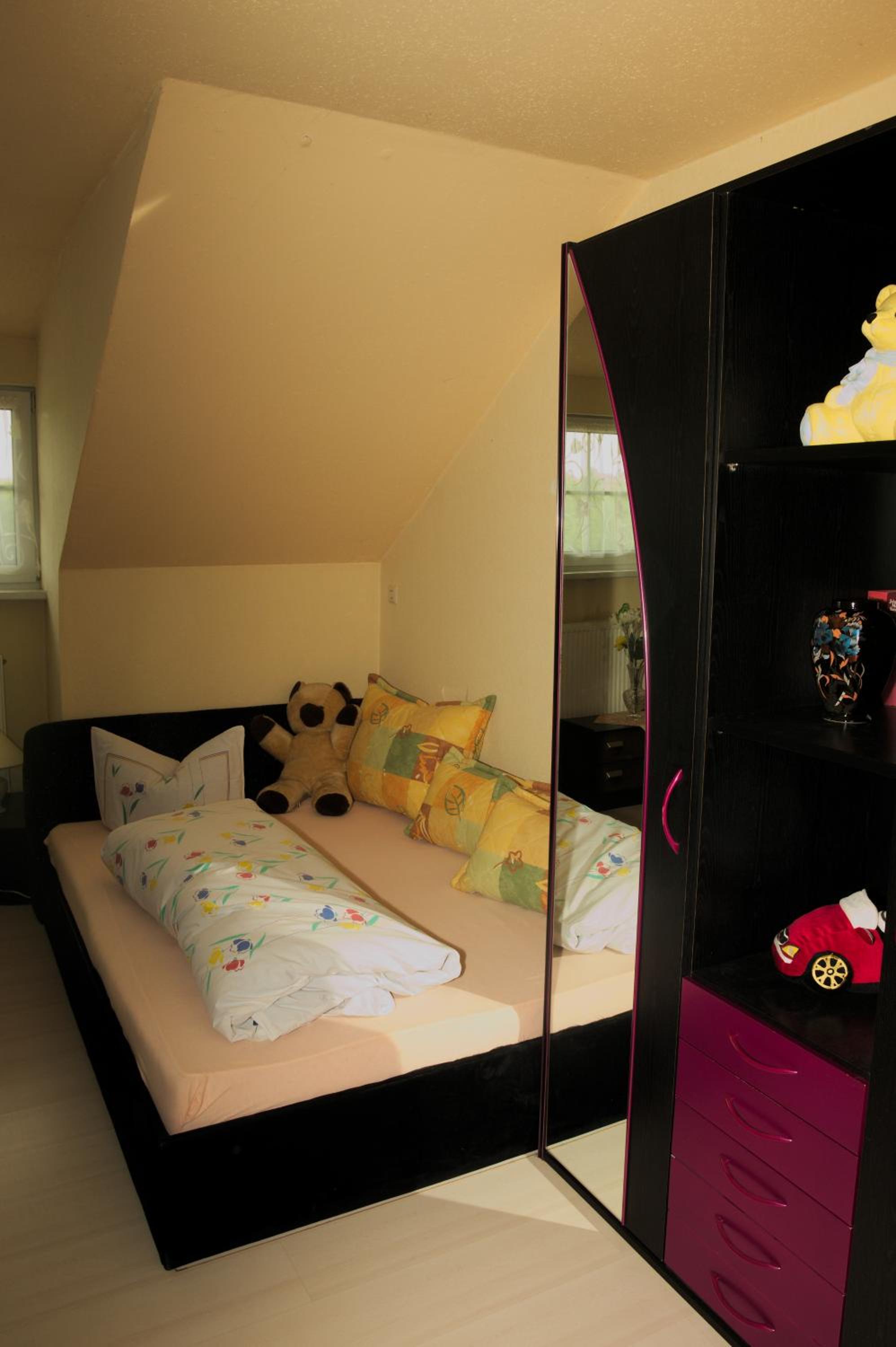 Triple Room with Bathroom - Photo 3