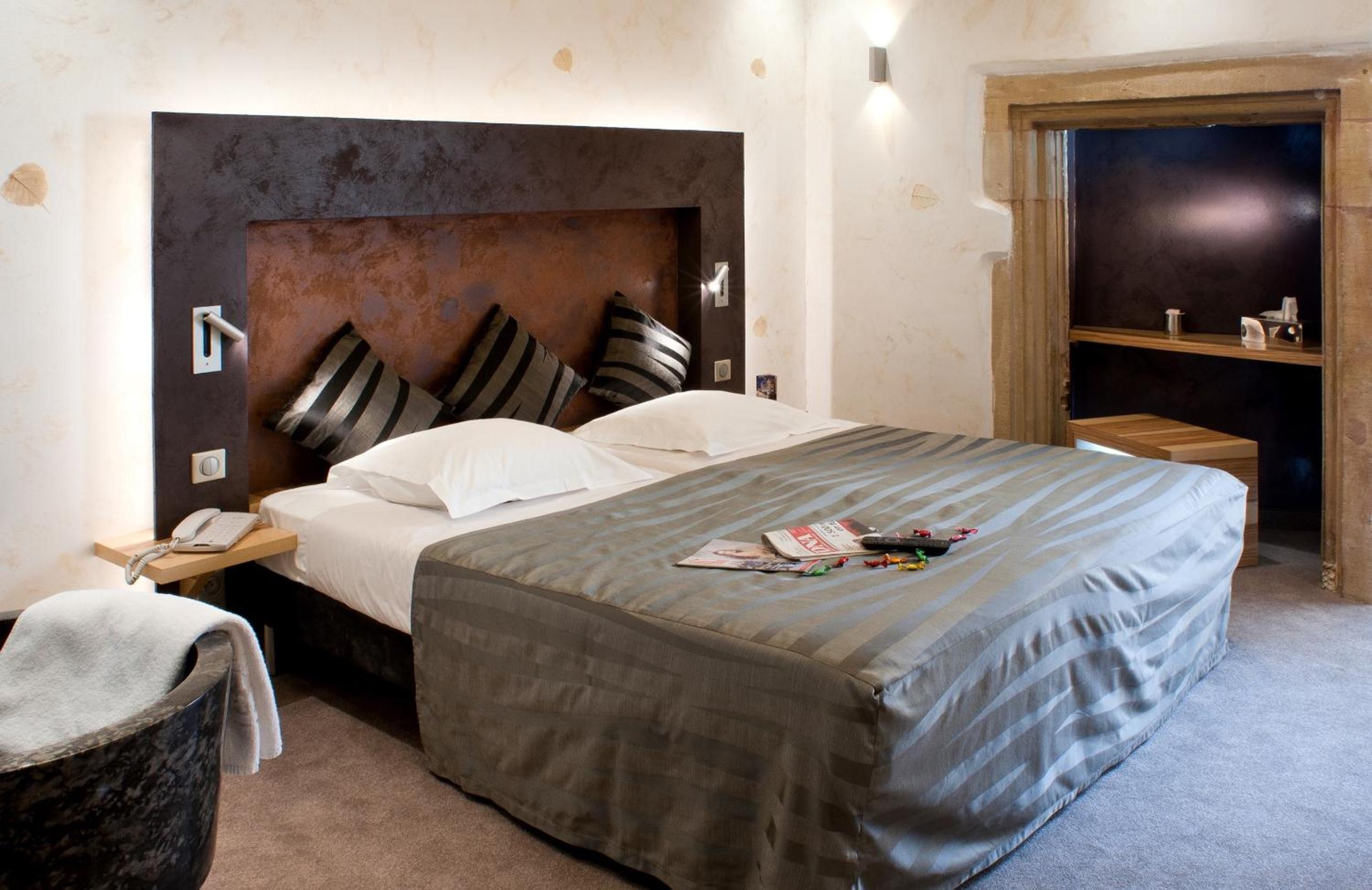 Superior Double or Twin Room photo 3