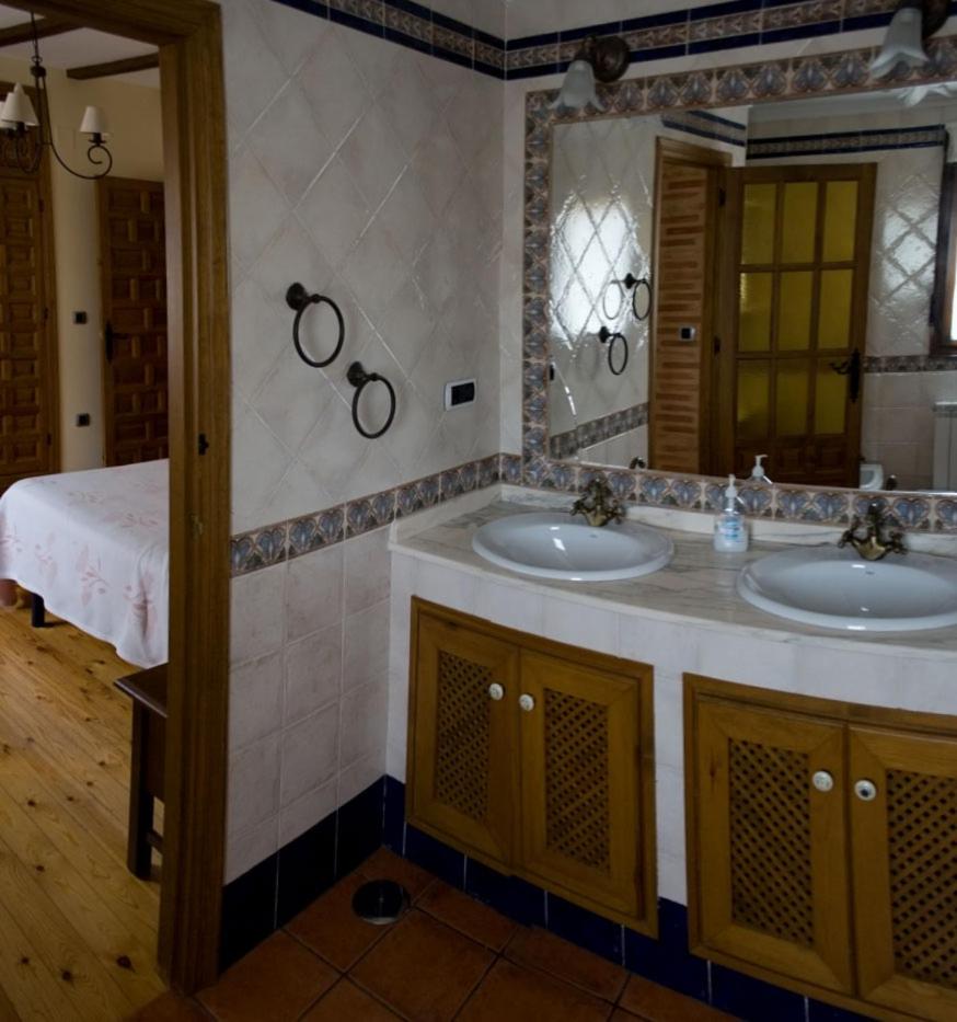 Two-Bedroom House photo 3