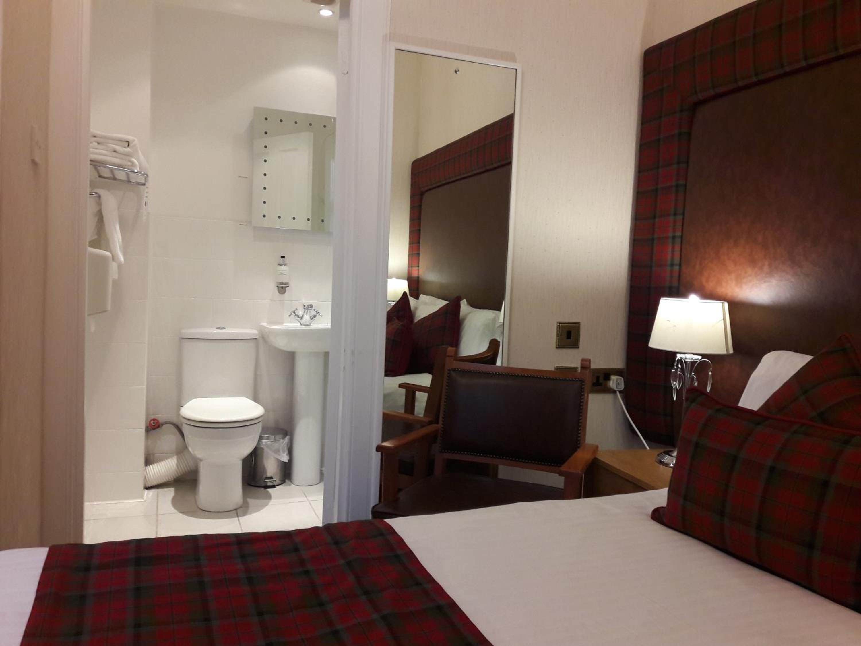 Budget Double Room photo 2