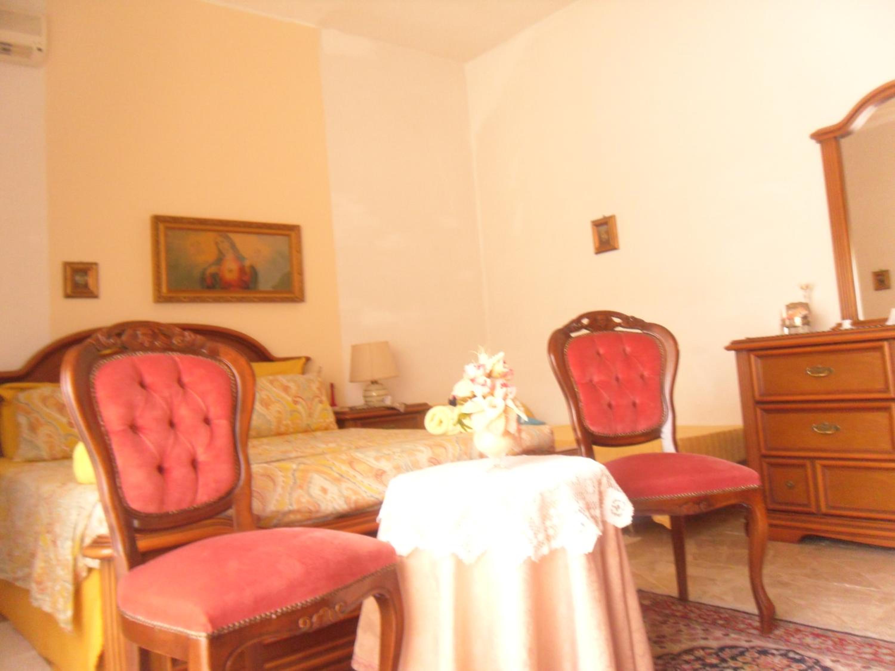 Family Room photo 1