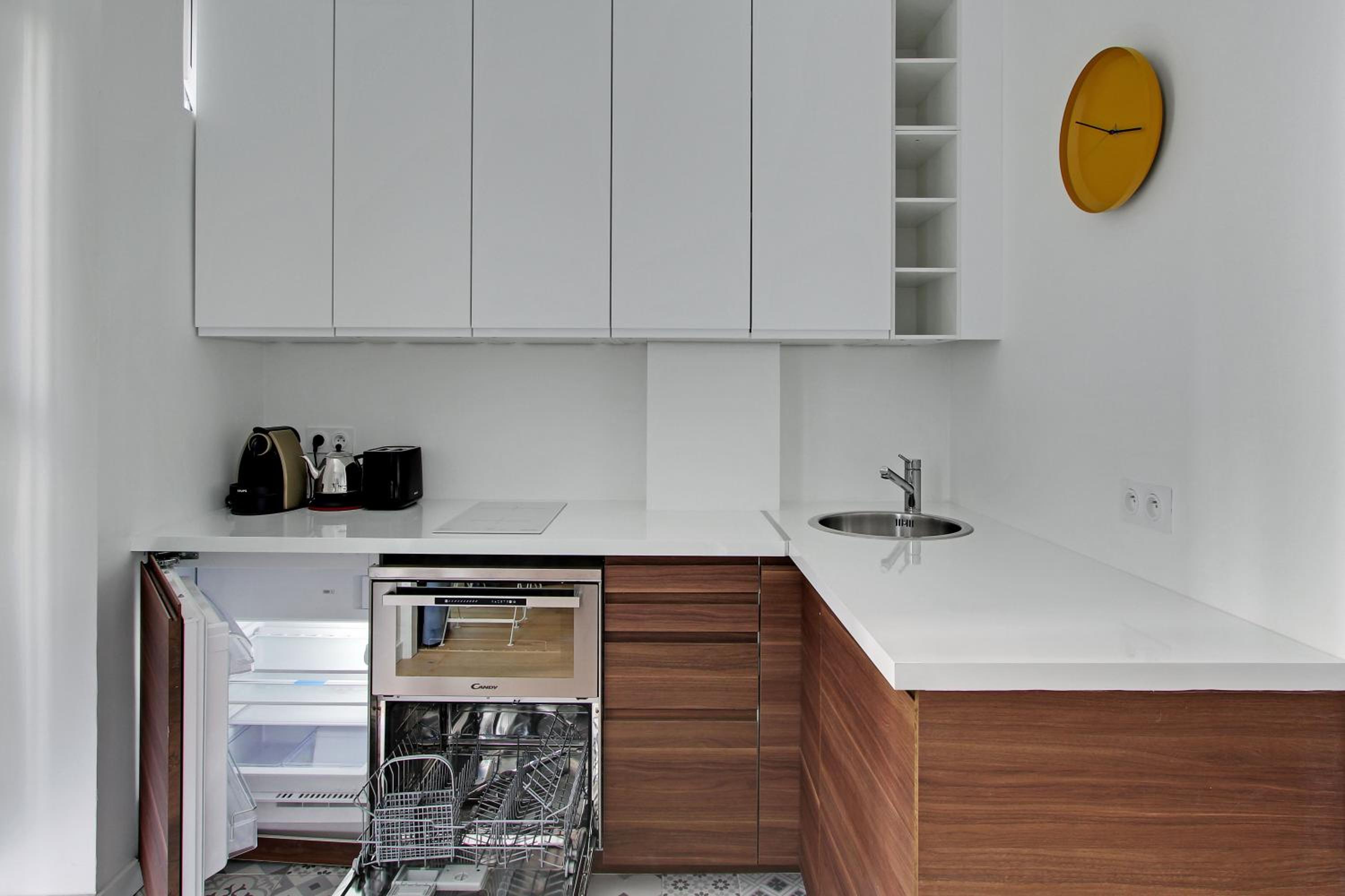 Studio Apartment photo 1