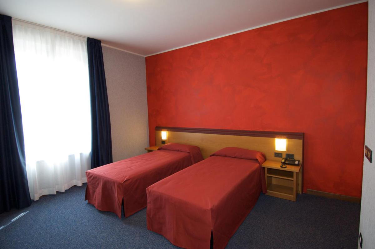 Comfort Double or Twin Room photo 3