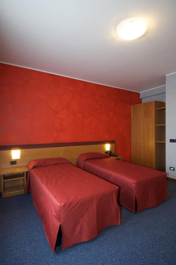 Economy Double or Twin Room photo 2