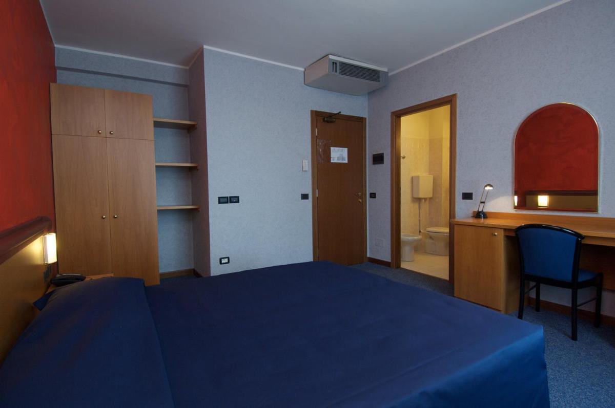 Double Room (1 Adult) photo 1