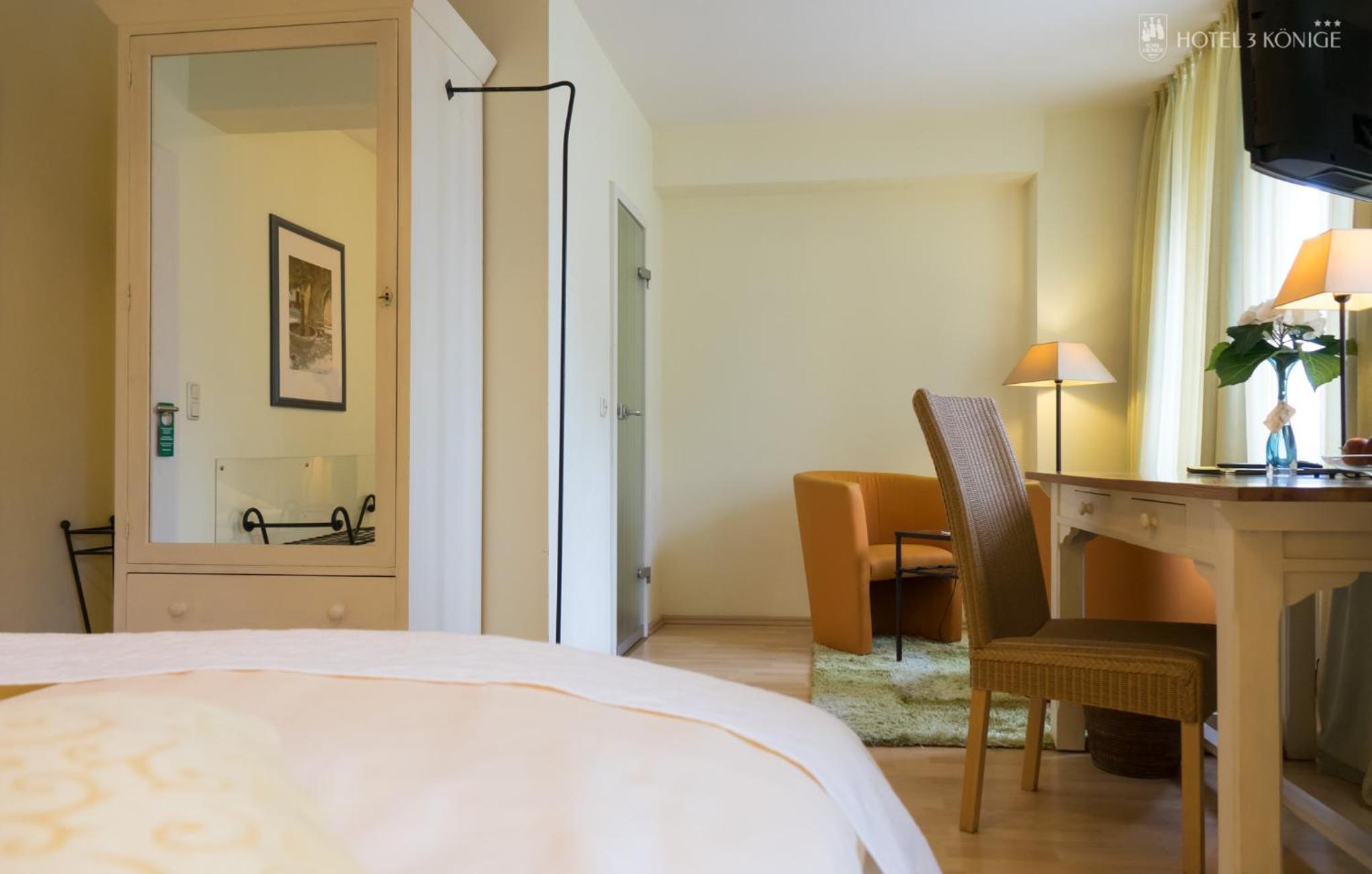 Business Double Room photo 2