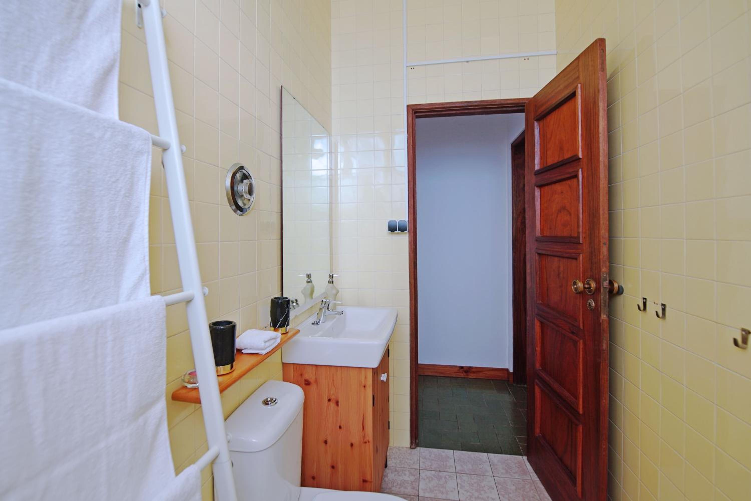 Two-Bedroom House photo 3