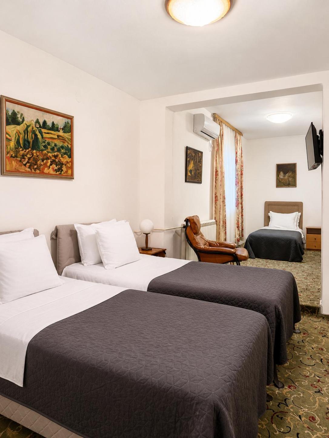 Classic Triple Room