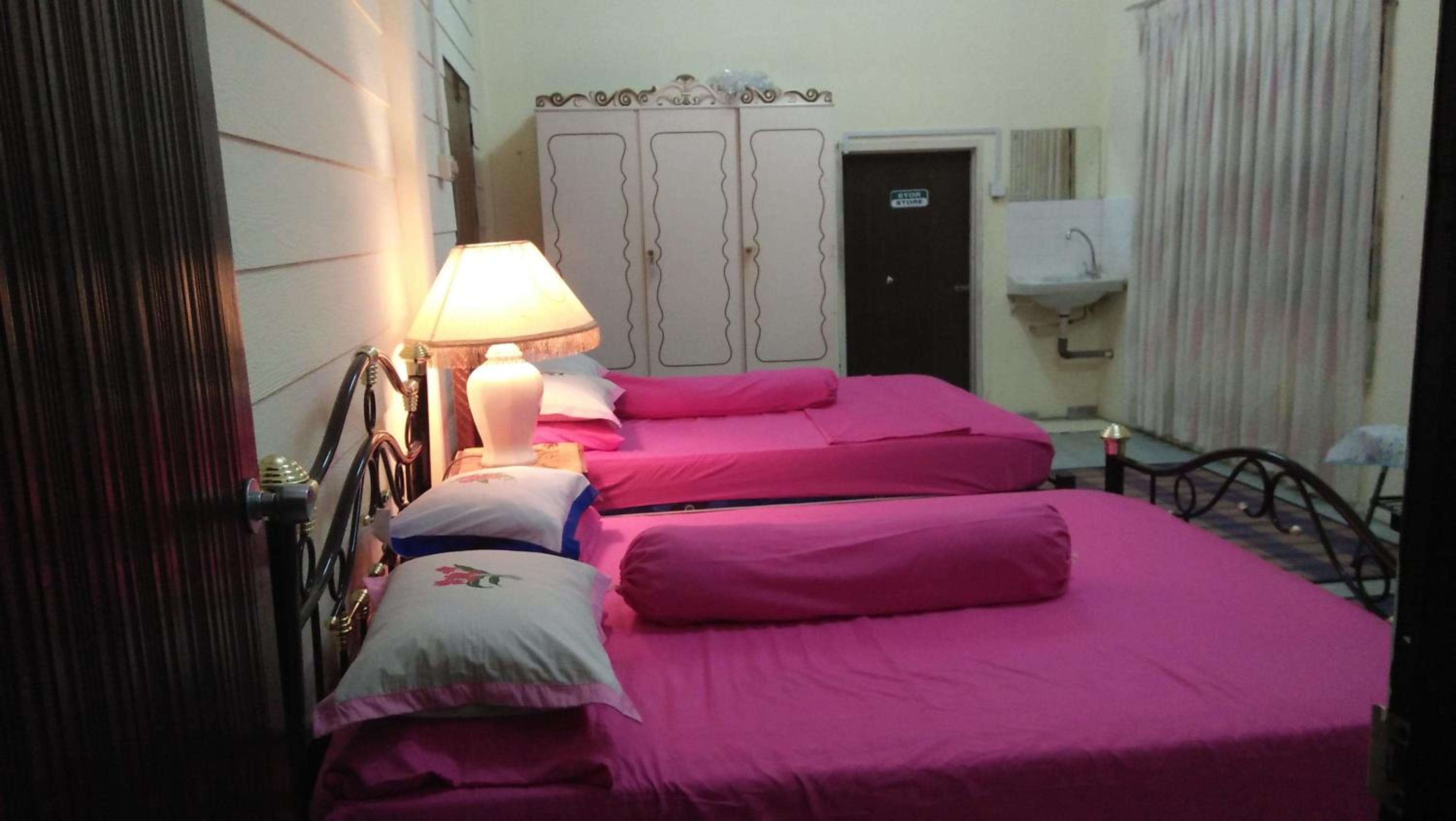 Three-Bedroom House photo 2