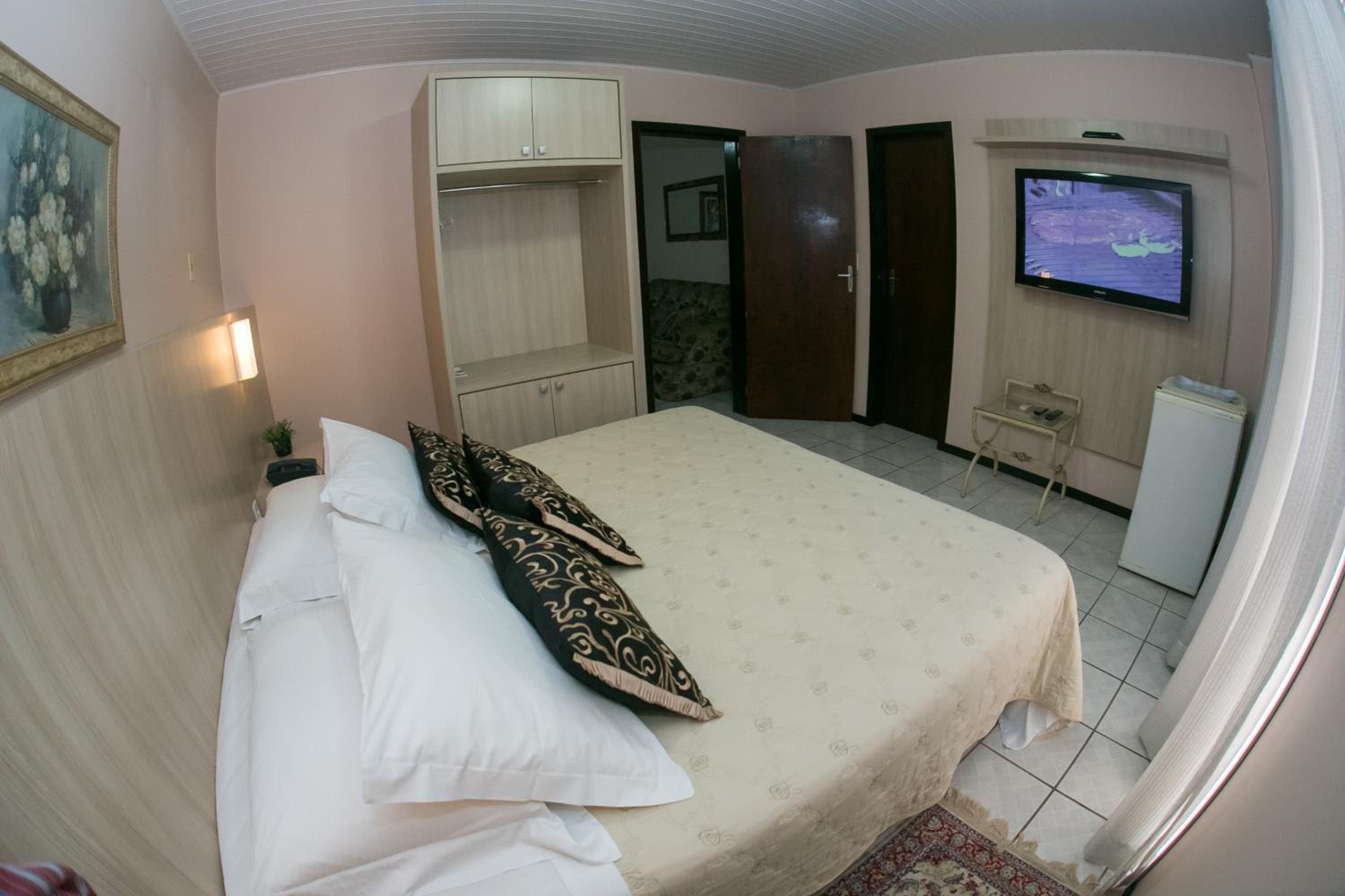 Suite With Spa Bath photo 2