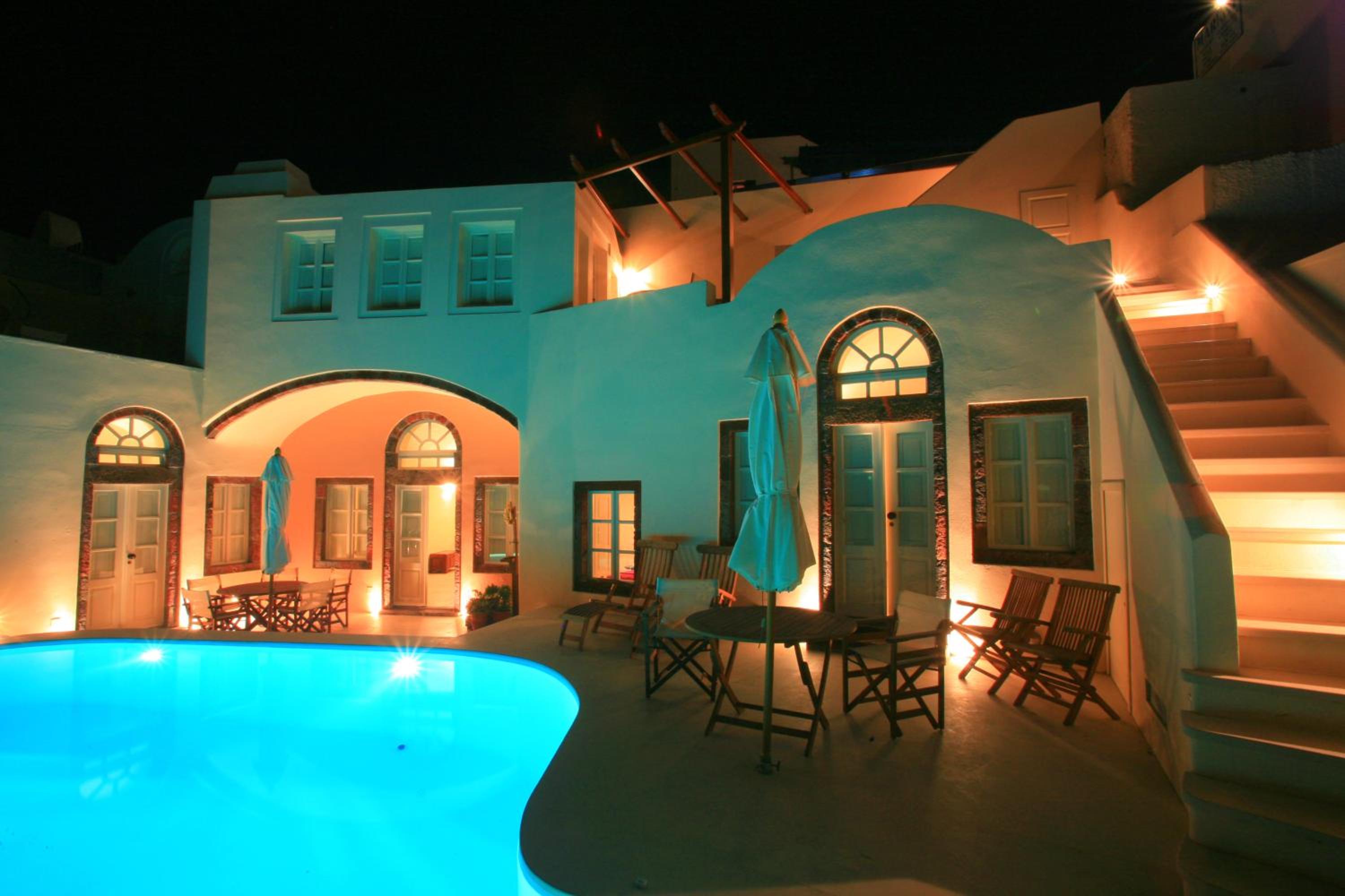 Villa with Private Pool - Photo 20