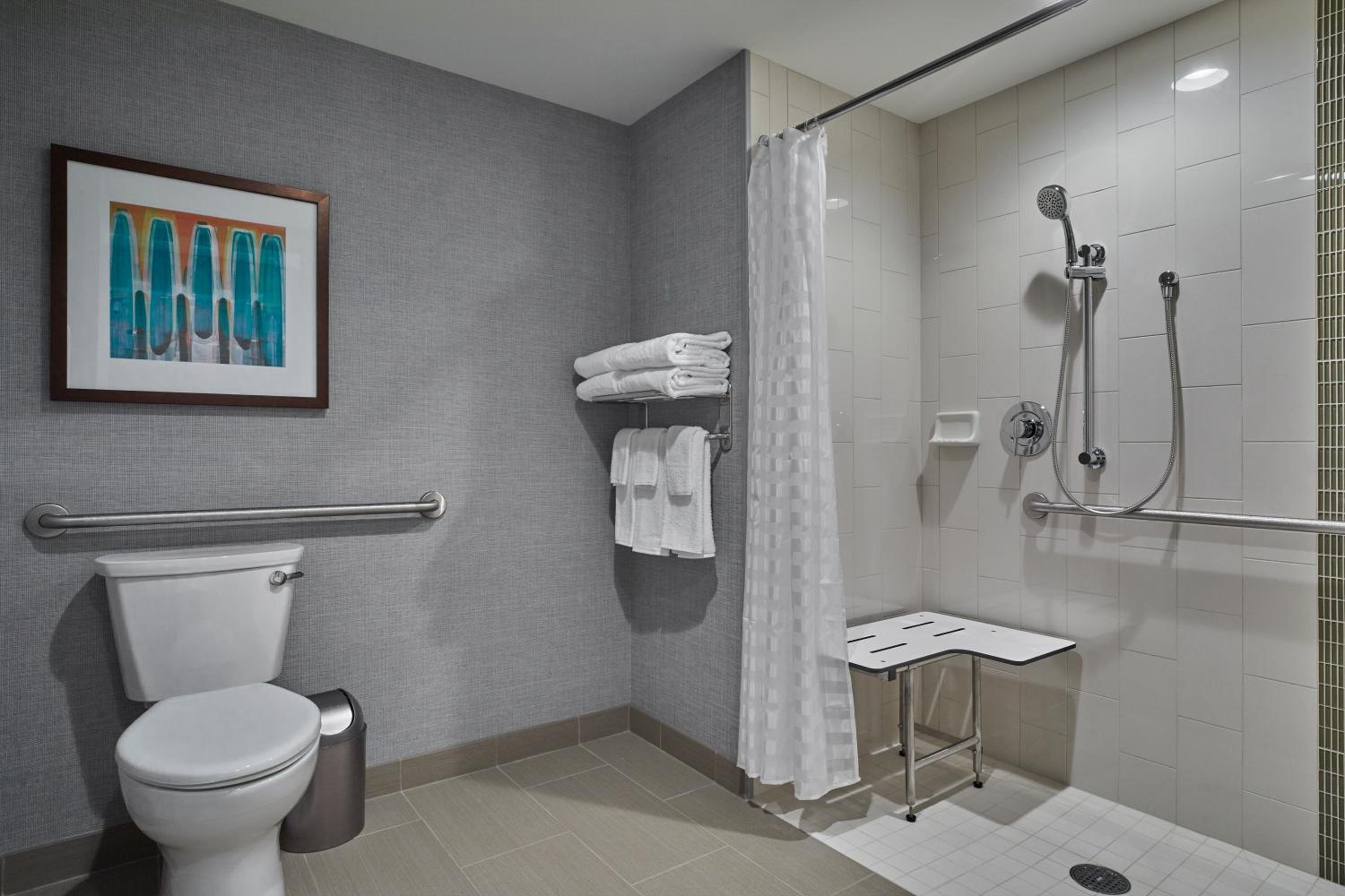 Queen Room with Two Queen Beds, Sofa Bed and Roll-in Shower - Disability Access photo 3