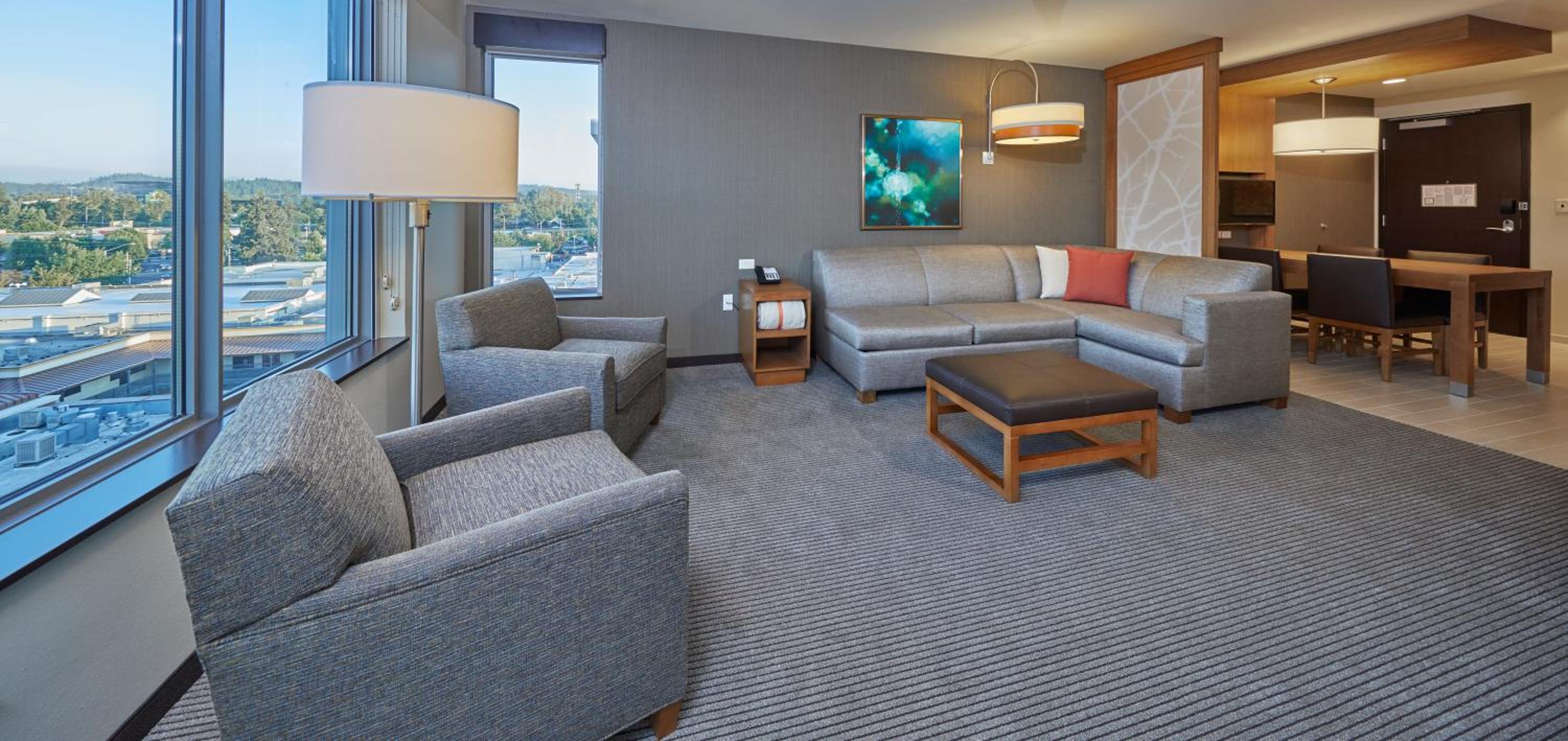 King Suite with Sofa Bed and Roll-In Shower - Disability Access photo 2