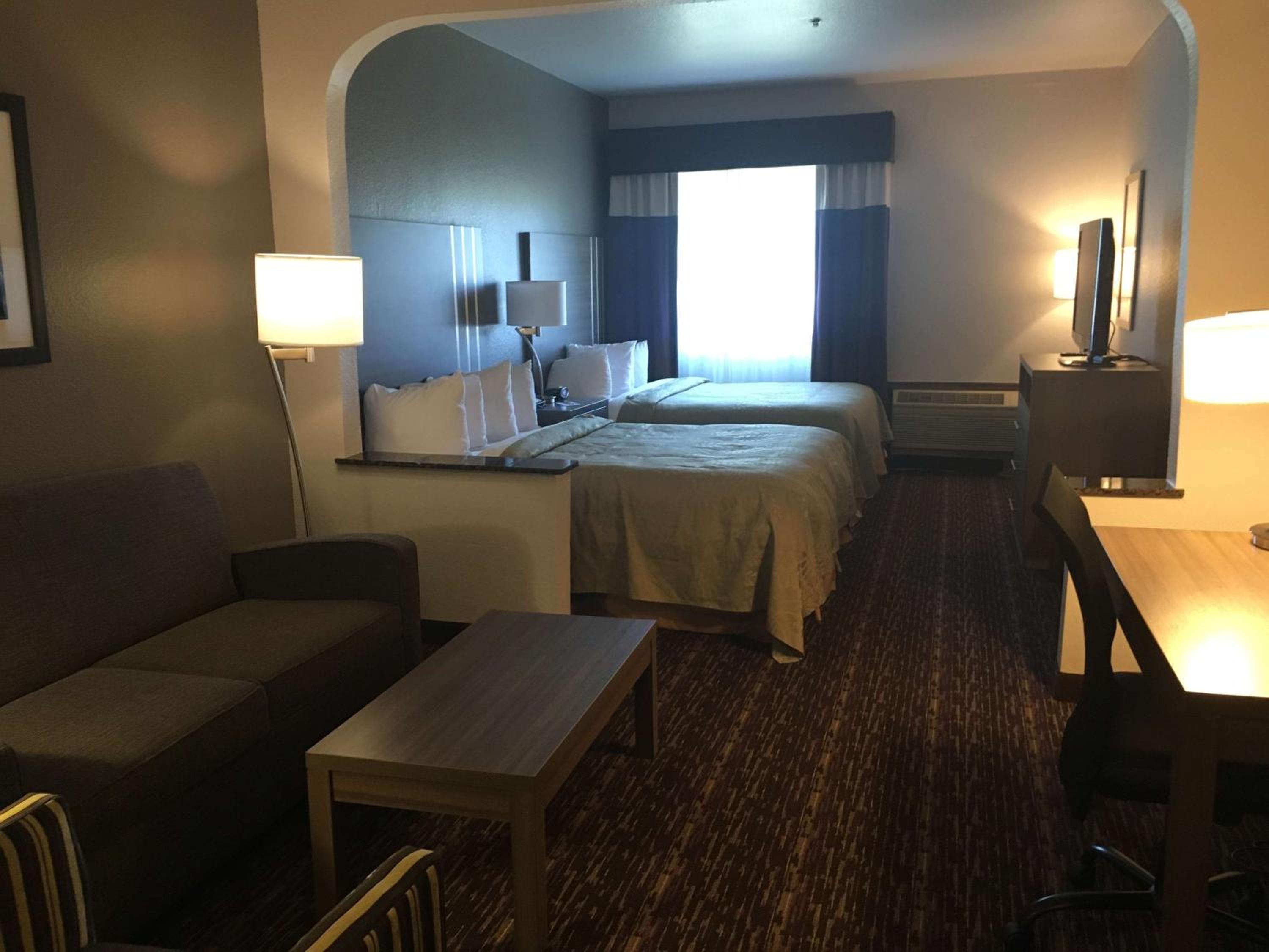 Queen Suite with Two Queen Beds - Photo 1