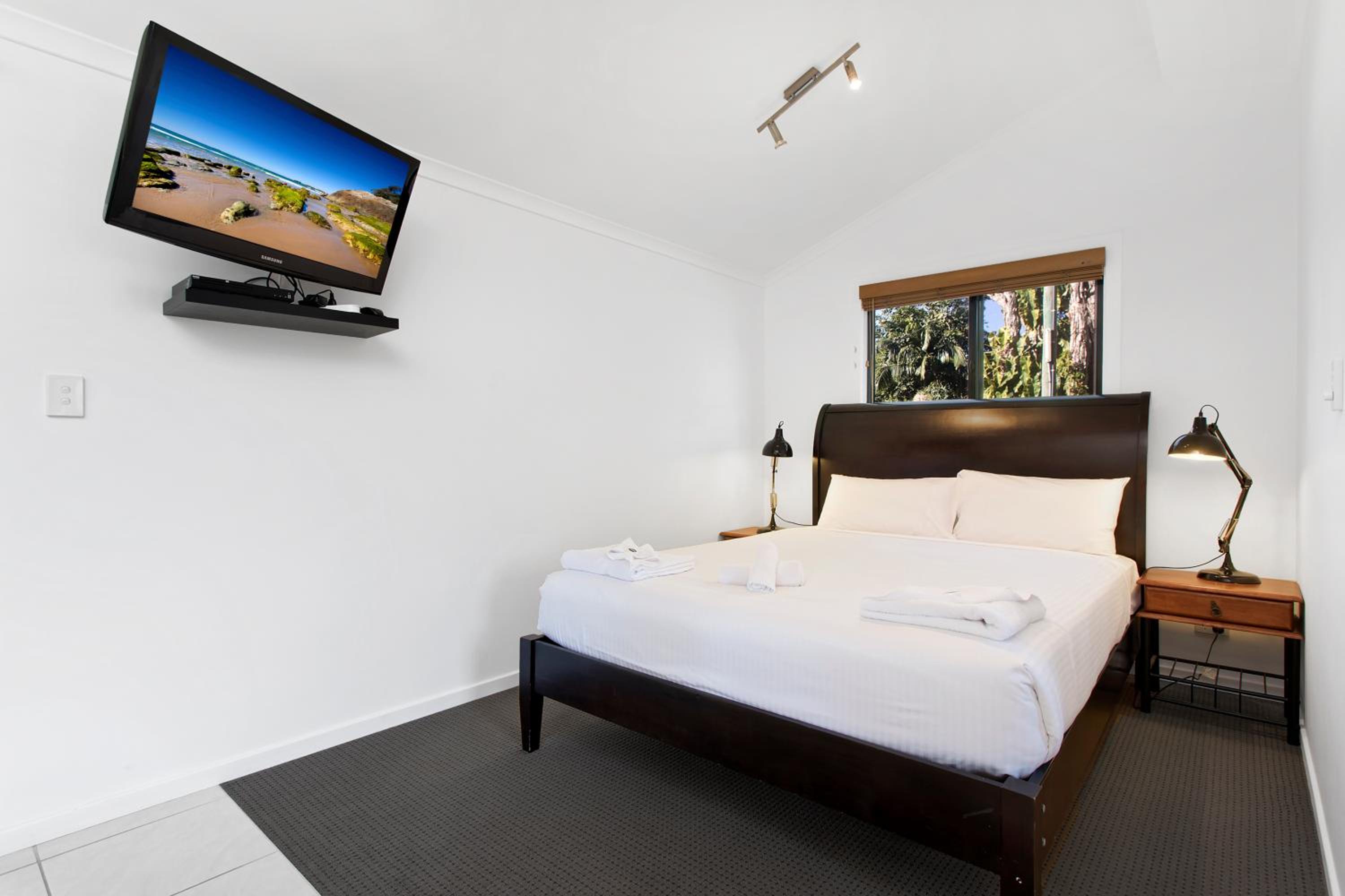 Studio Villa (Not Pet Friendly)