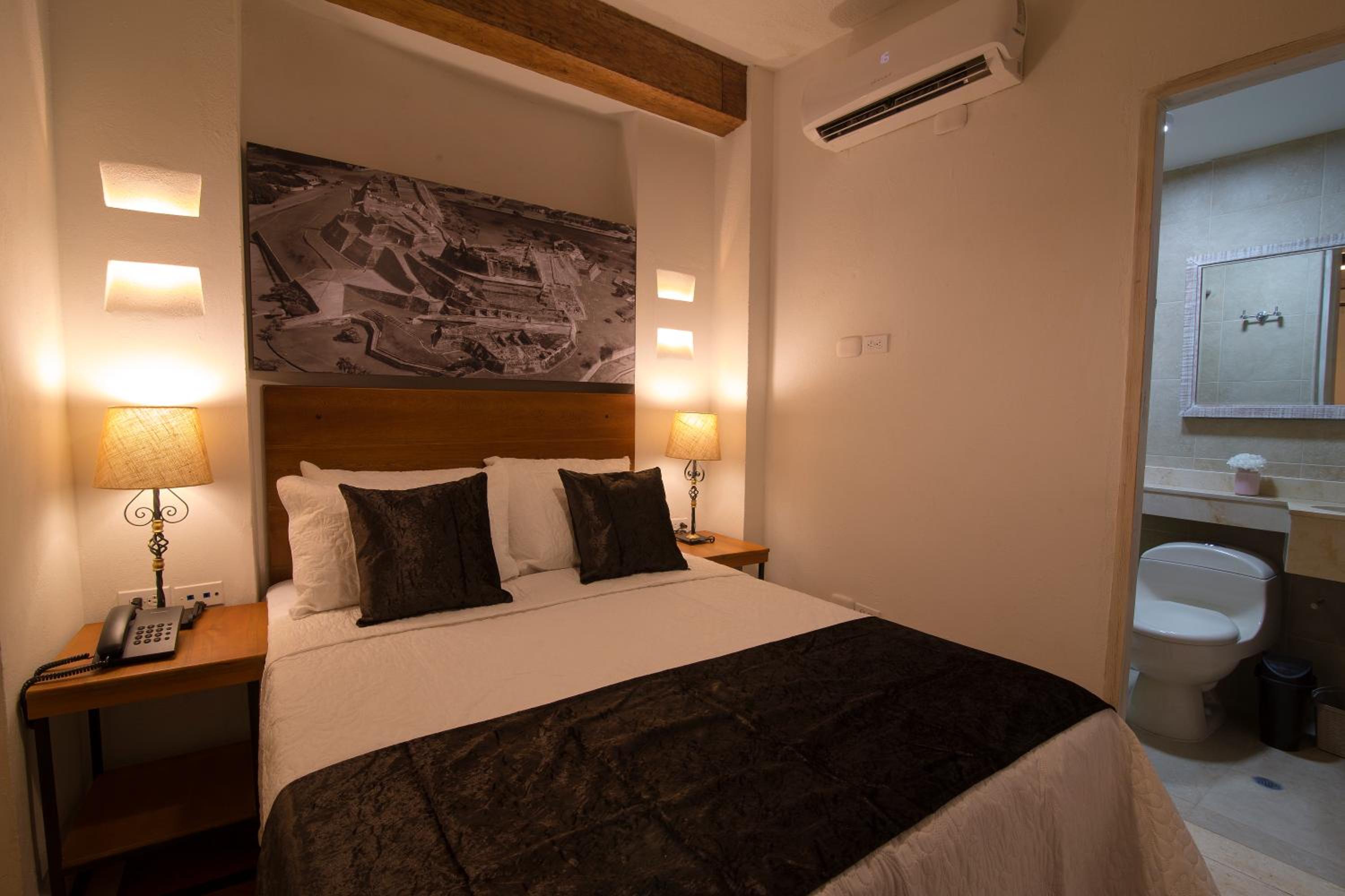 Standard Double Room photo 1