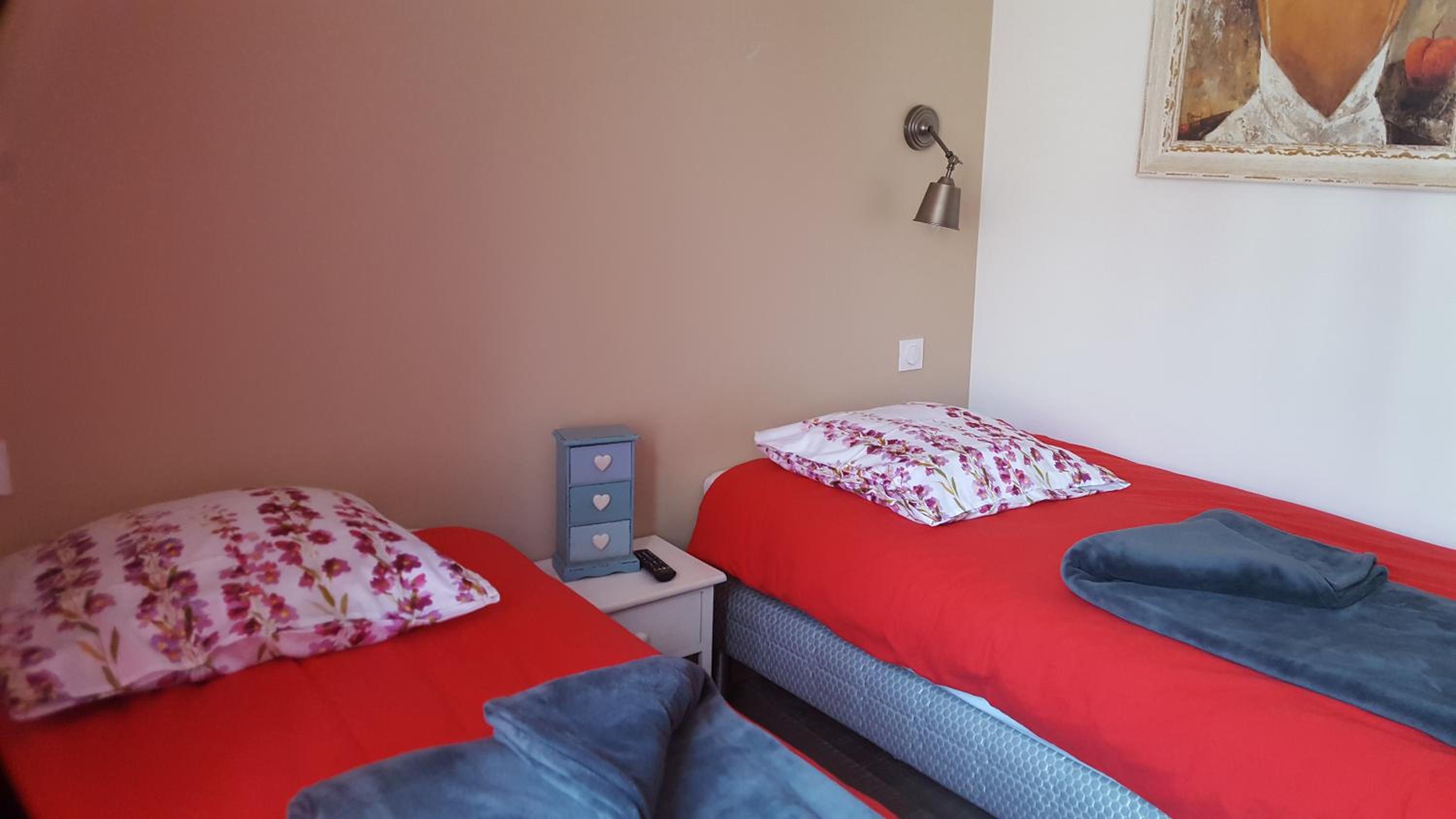 Two-Bedroom Apartment - Photo 7