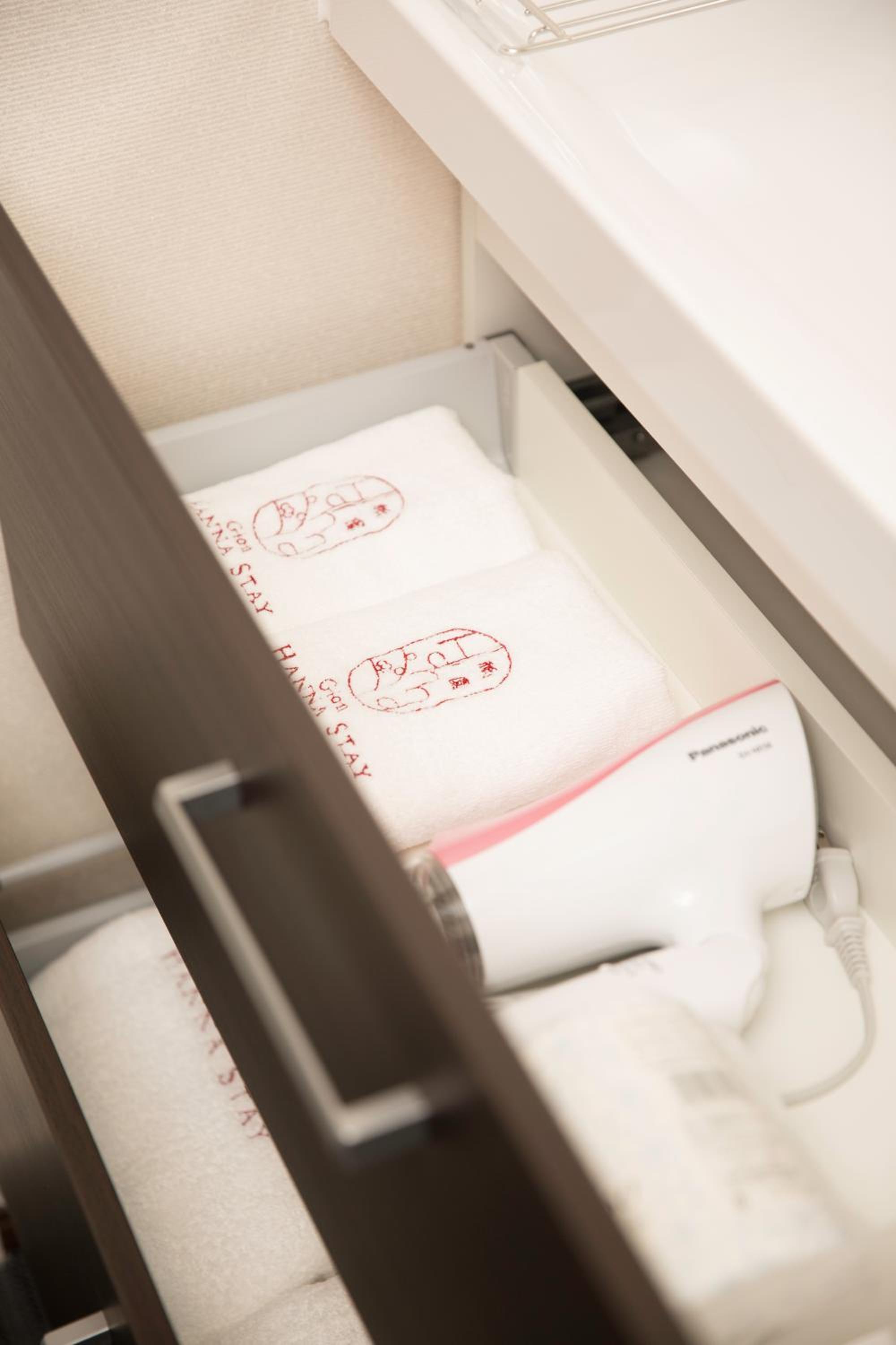 Superior Twin Room A thumbnail 6