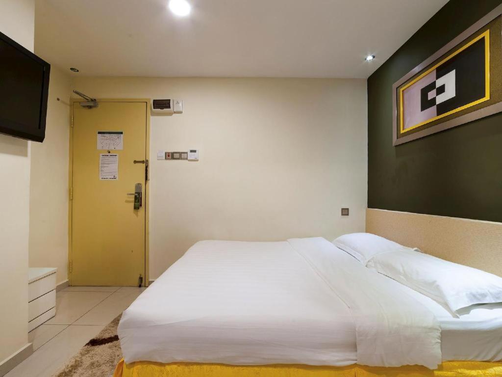 Superior Double Room - No Window photo 3