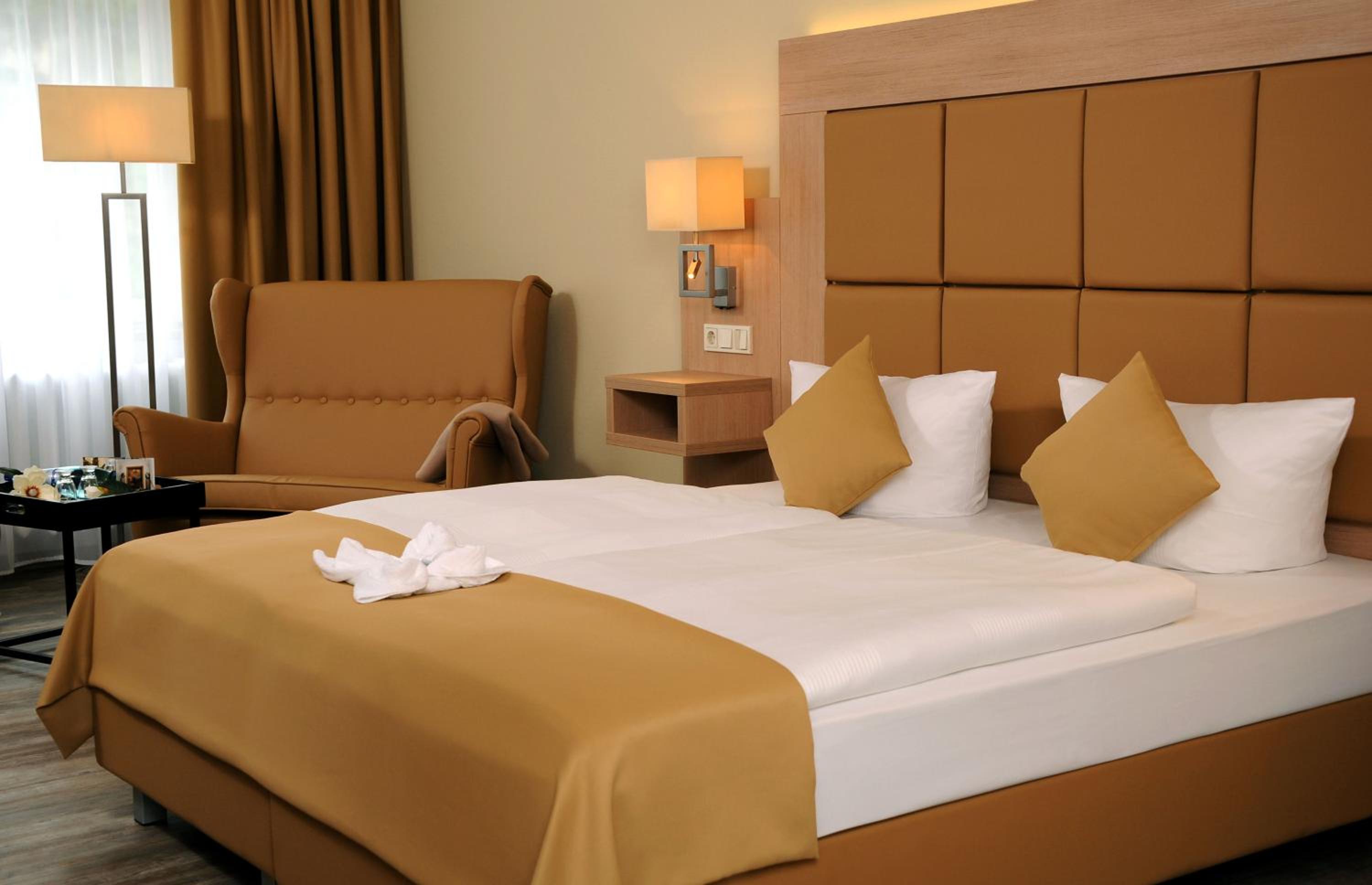 Deluxe Family Suite - Photo 3