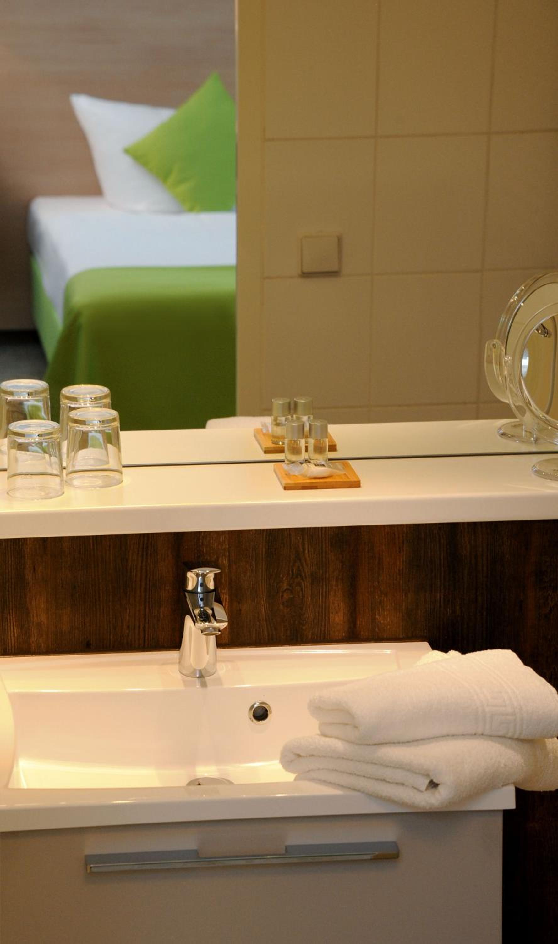 Double Room - Photo 10