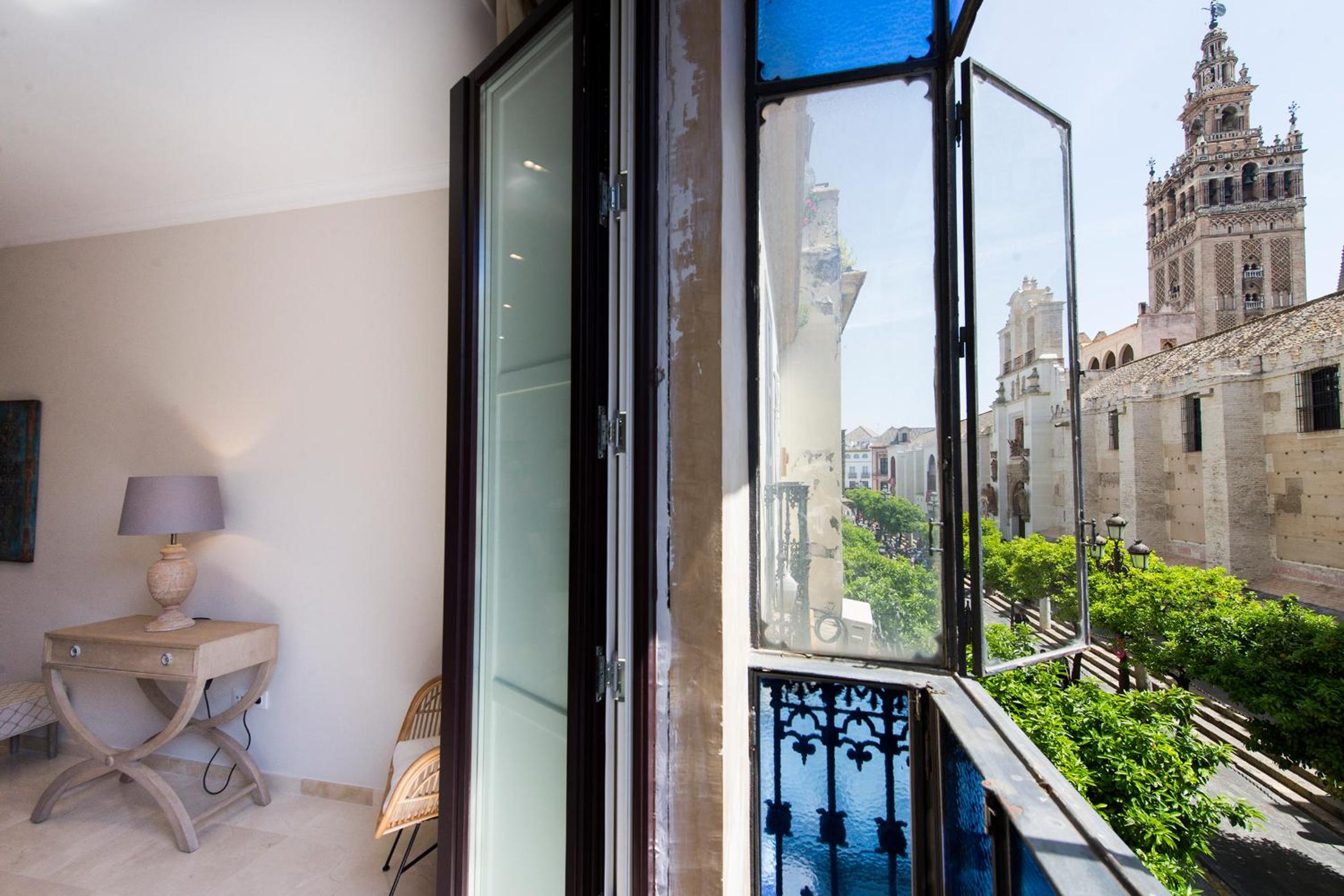 Deluxe Apartment thumbnail 5