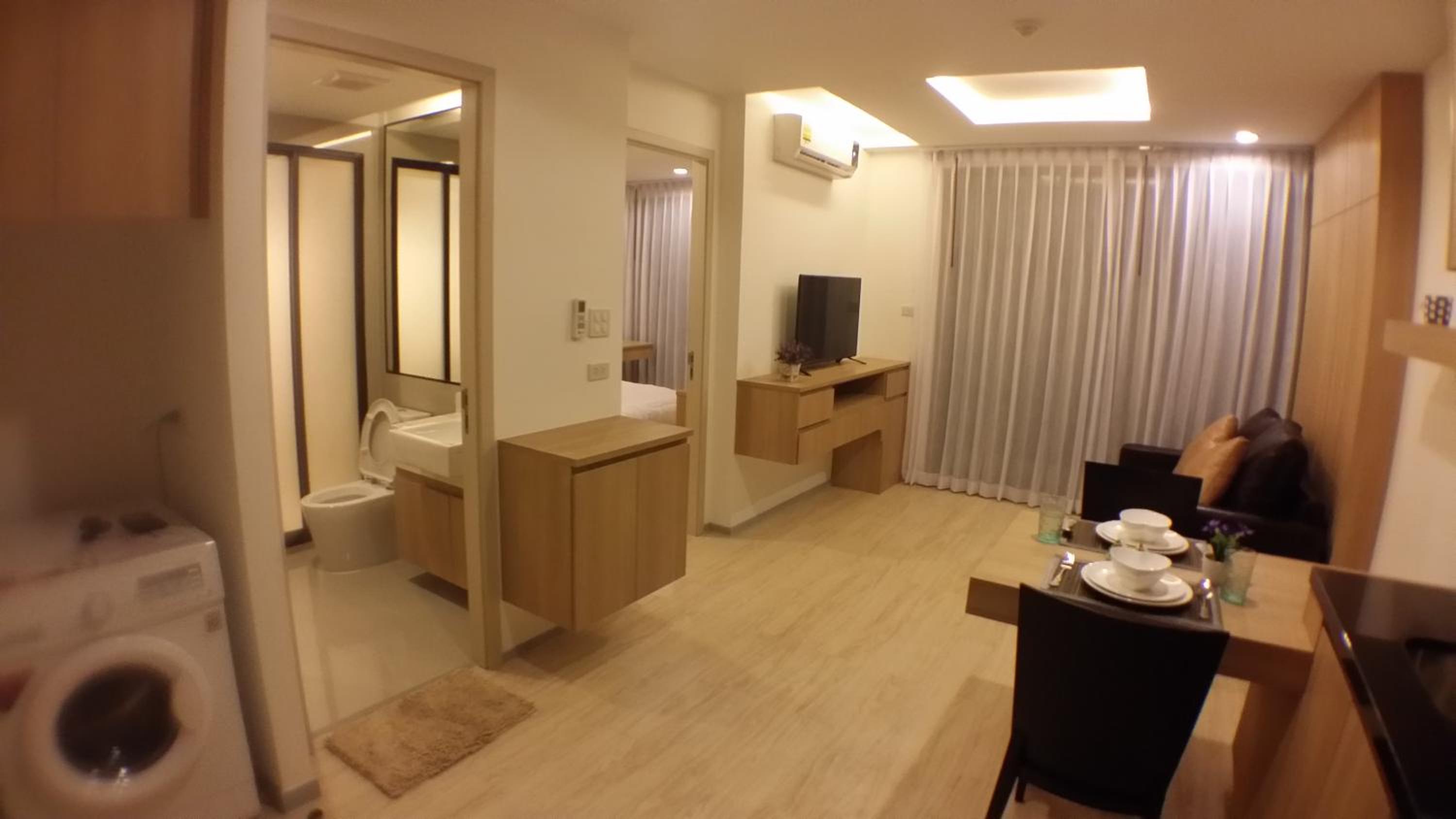 One-Bedroom Apartment - Photo 3