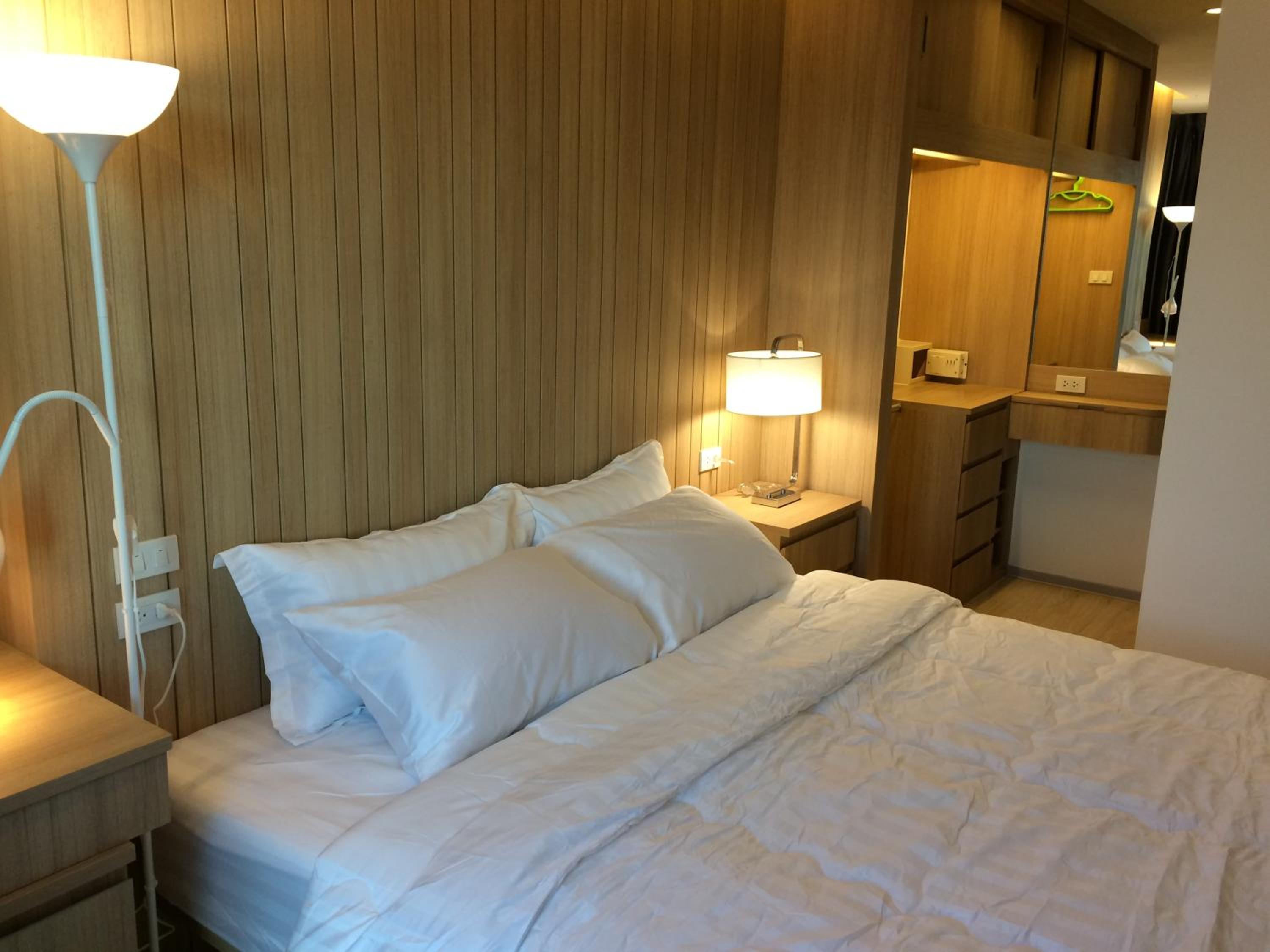 One-Bedroom Apartment - Photo 5