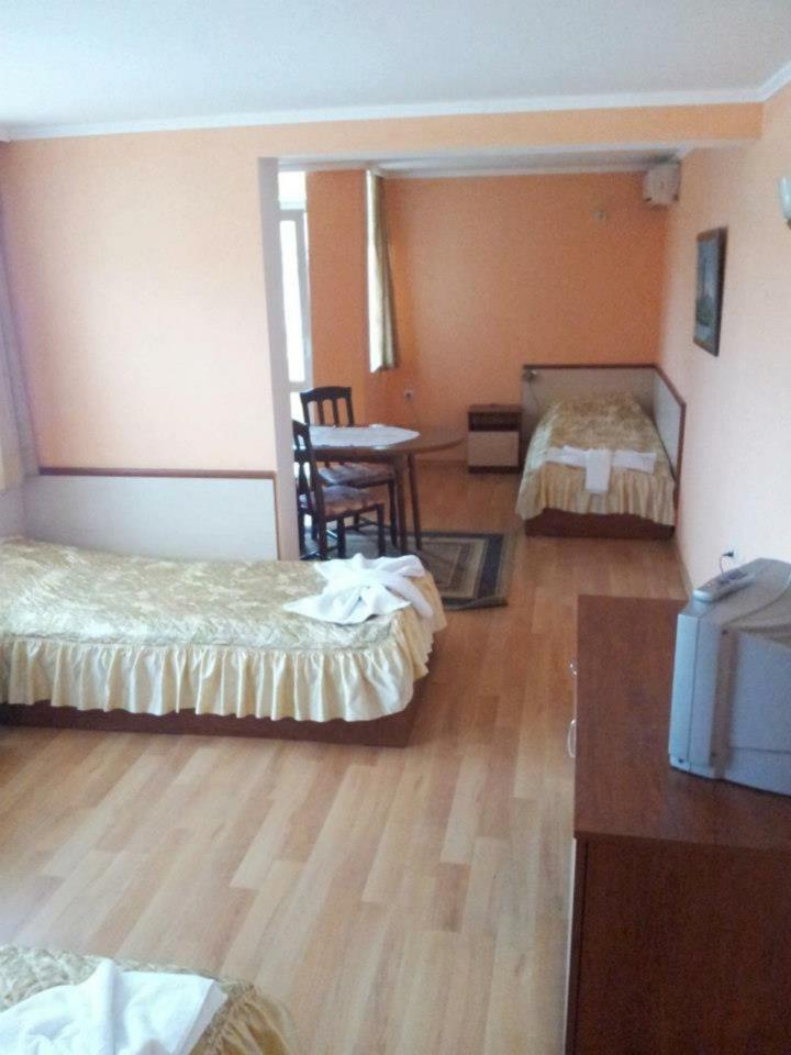 Classic Triple Room photo 1