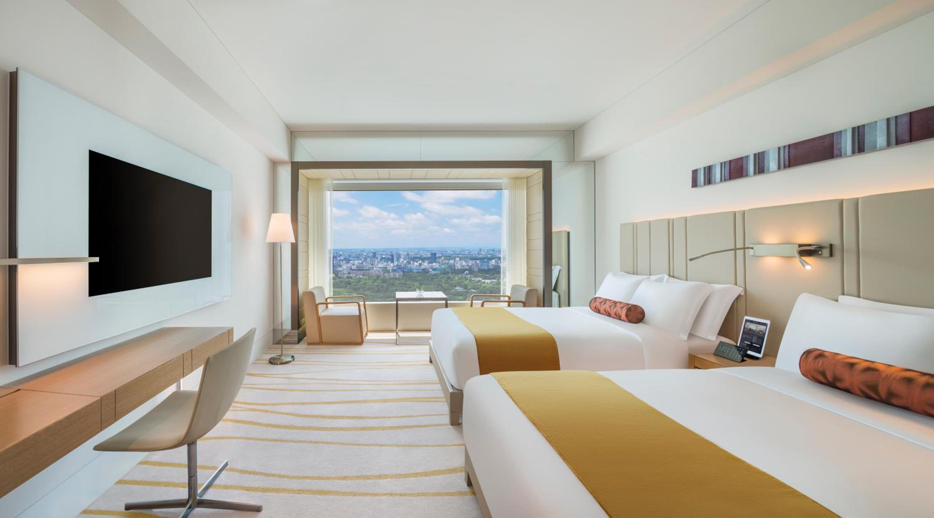 Club Deluxe Premier Twin with free access to Lounge - Non-Smoking photo 1