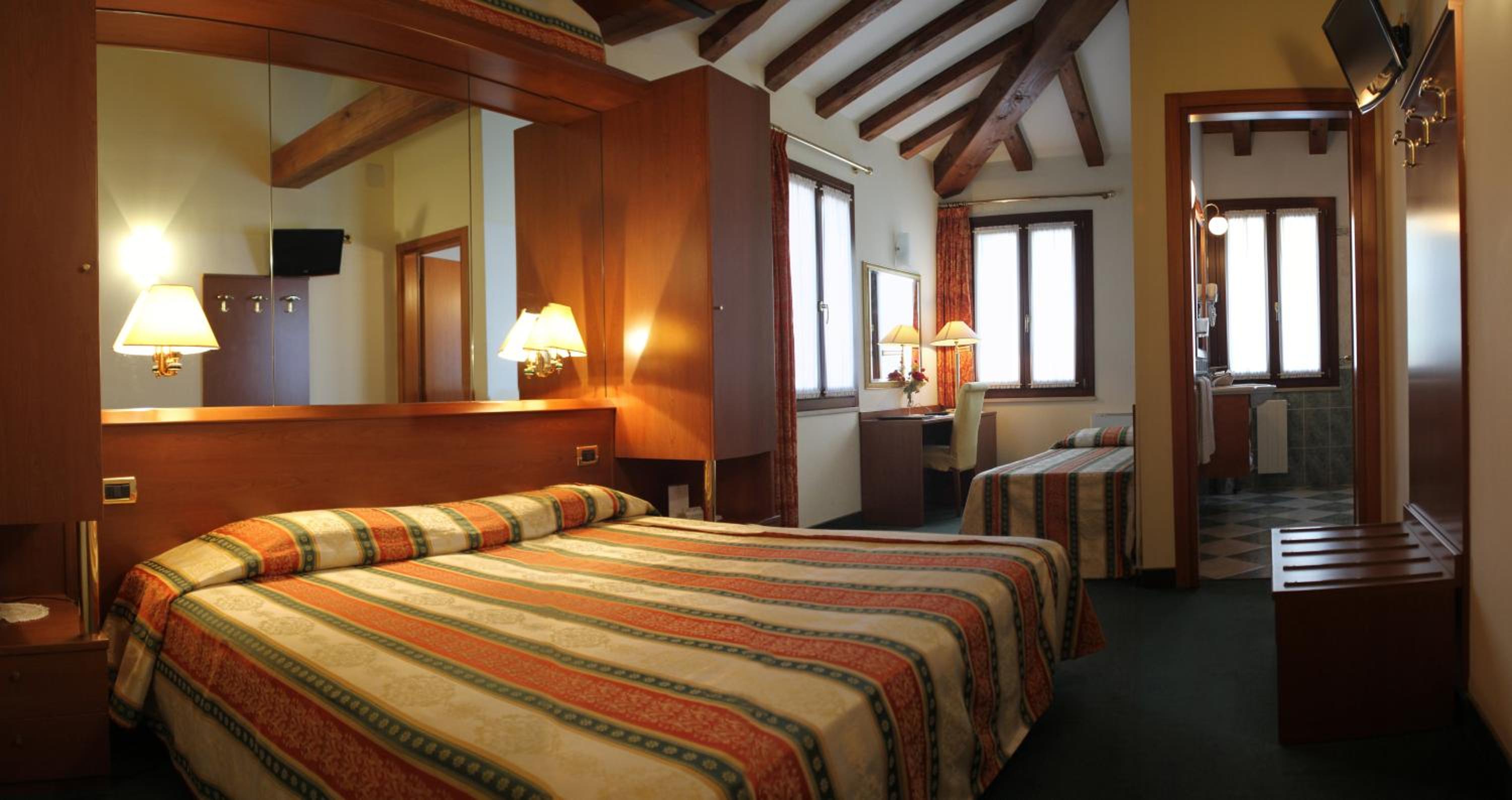 Triple Room - Photo 1