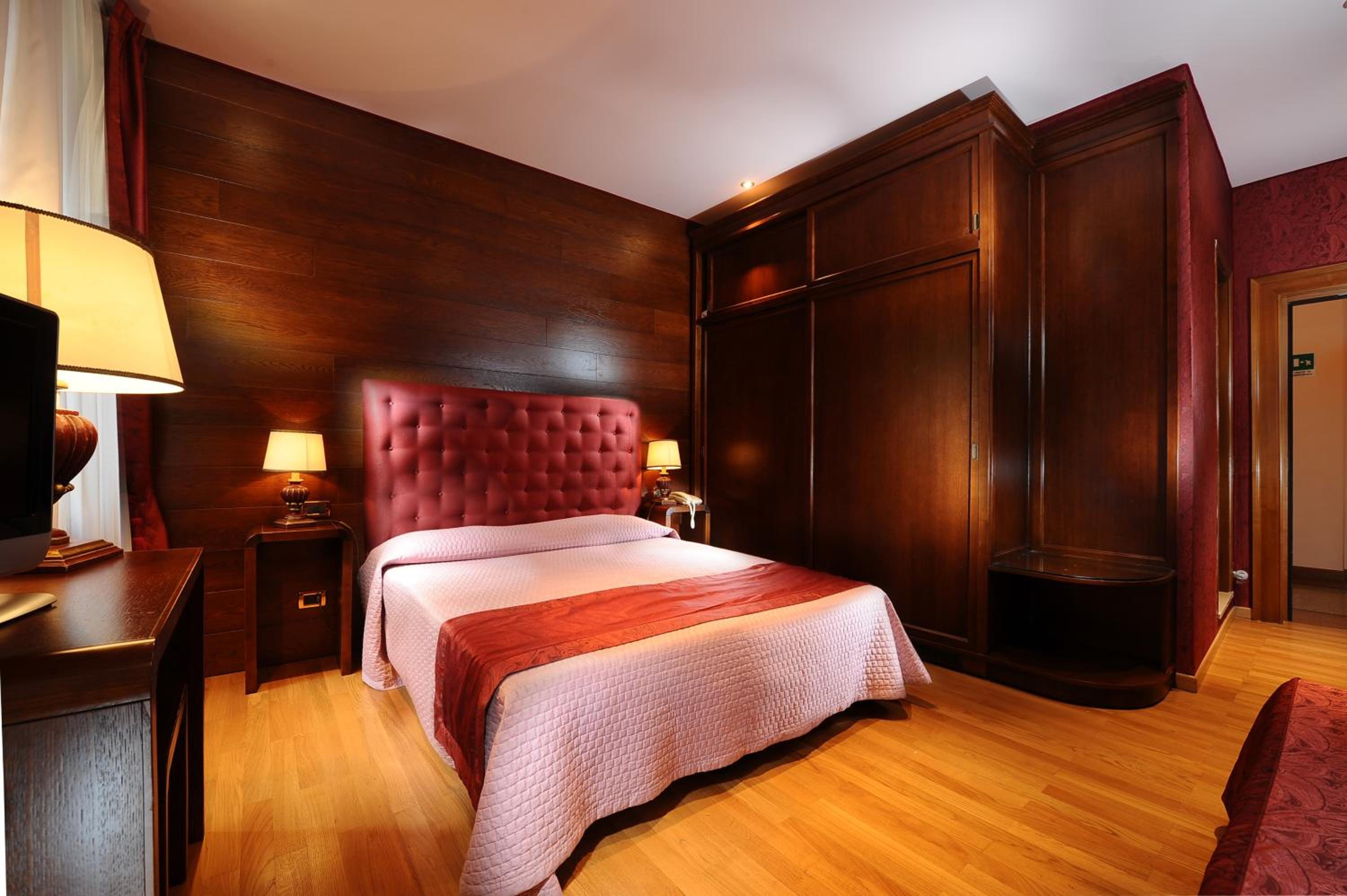 Superior Double Room - Photo 9