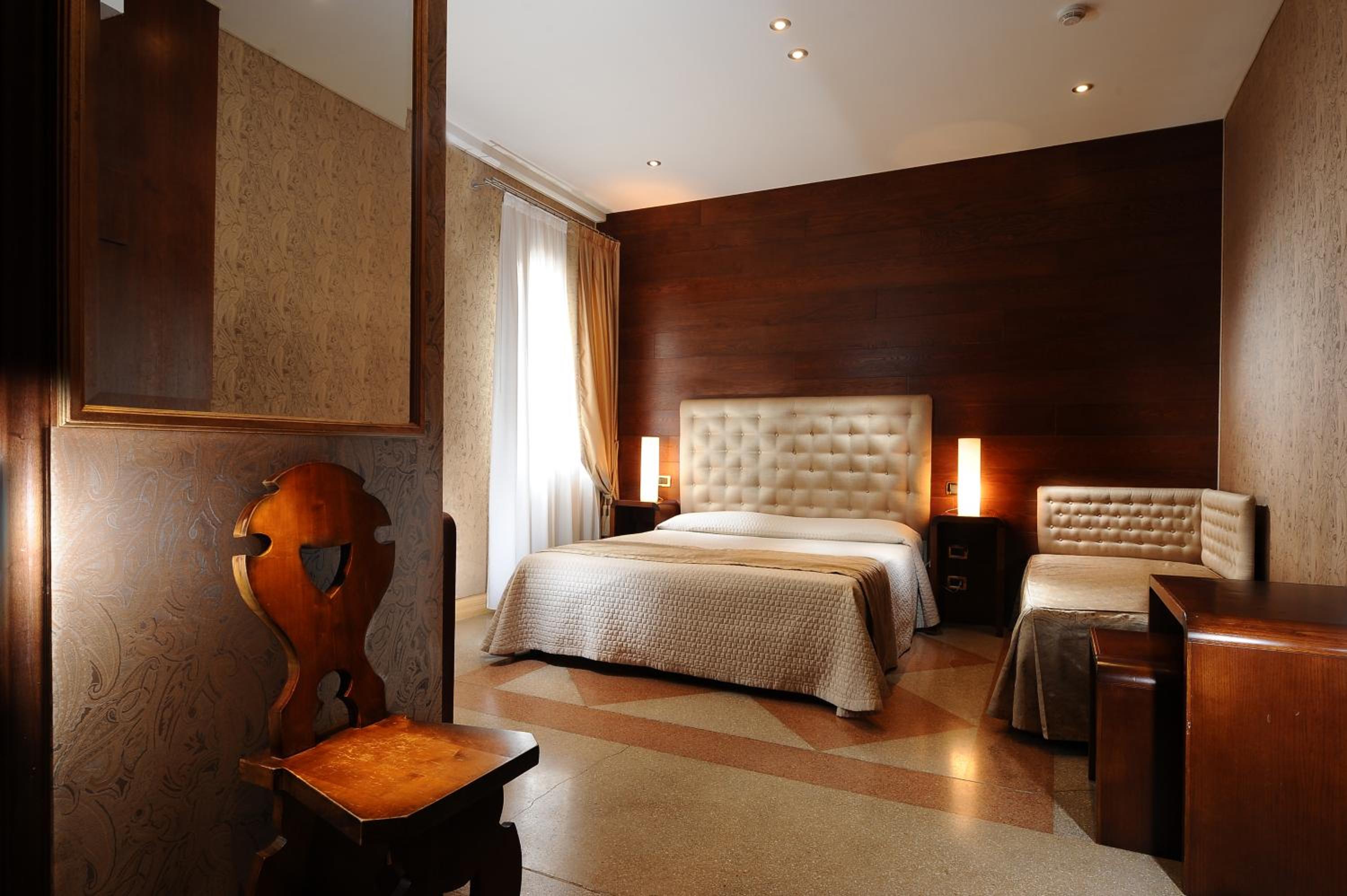Superior Triple Room - Photo 2