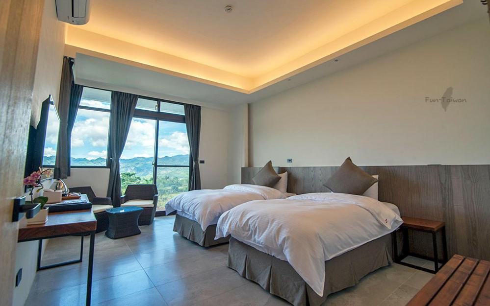 Standard Twin Room with Mountain View photo 3