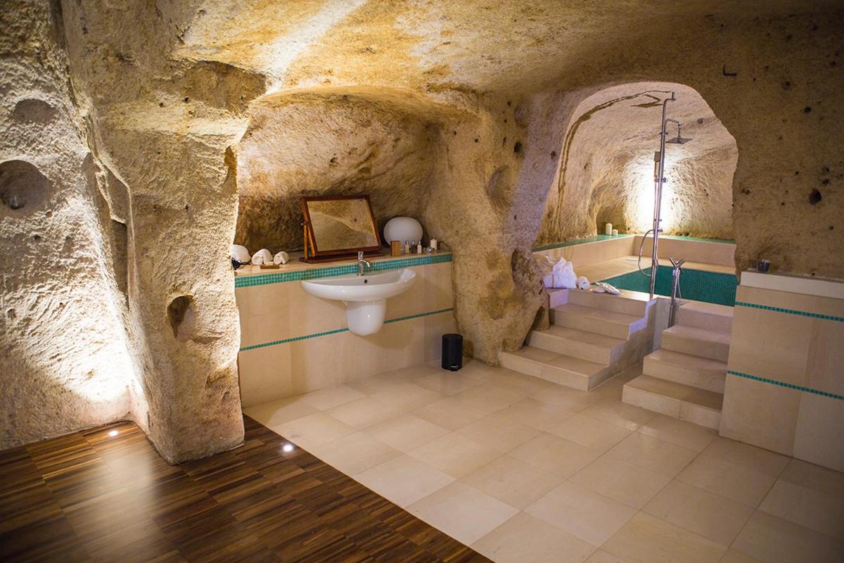 One-Bedroom House - Photo 3