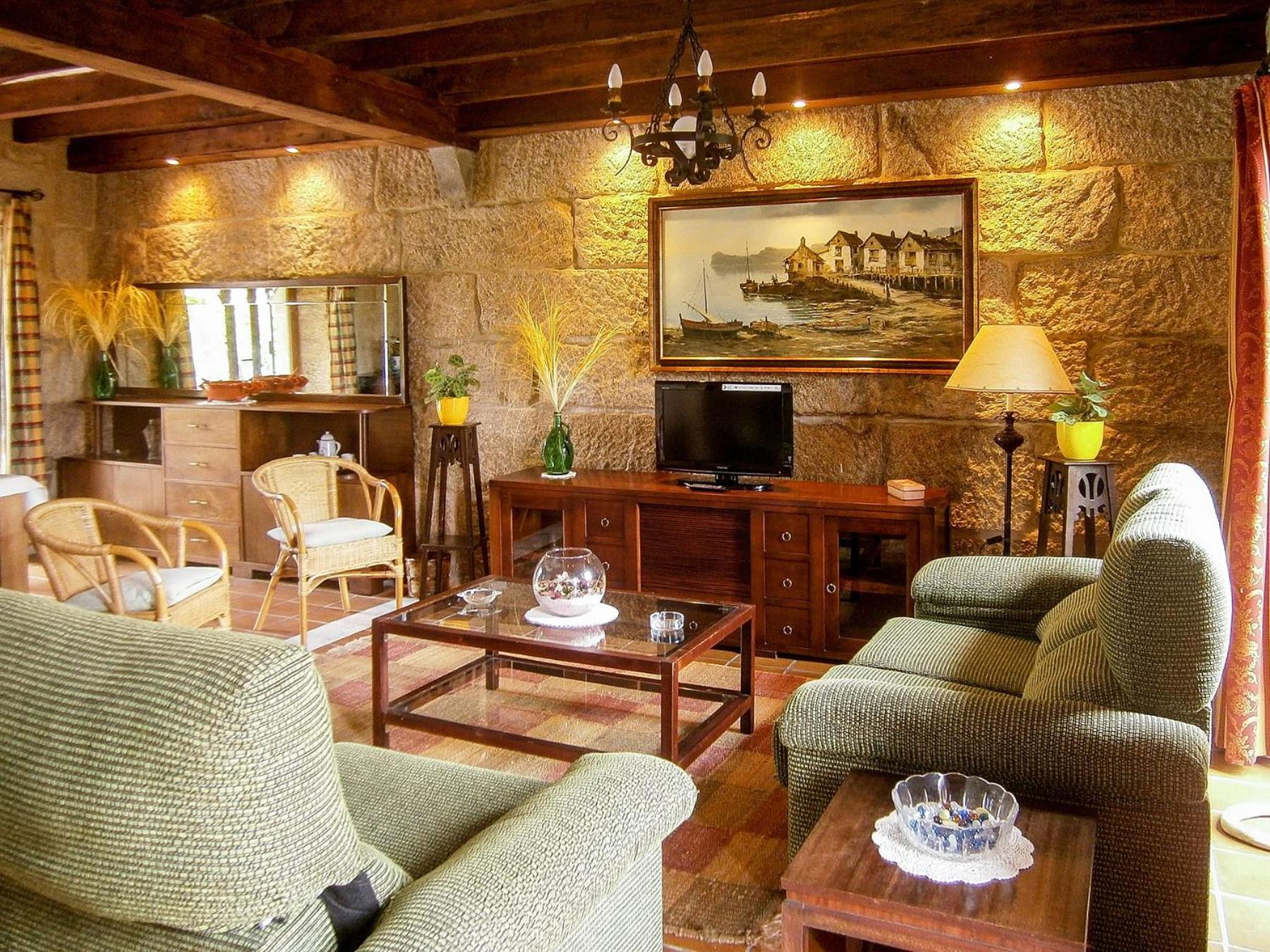 Four-Bedroom House photo 2