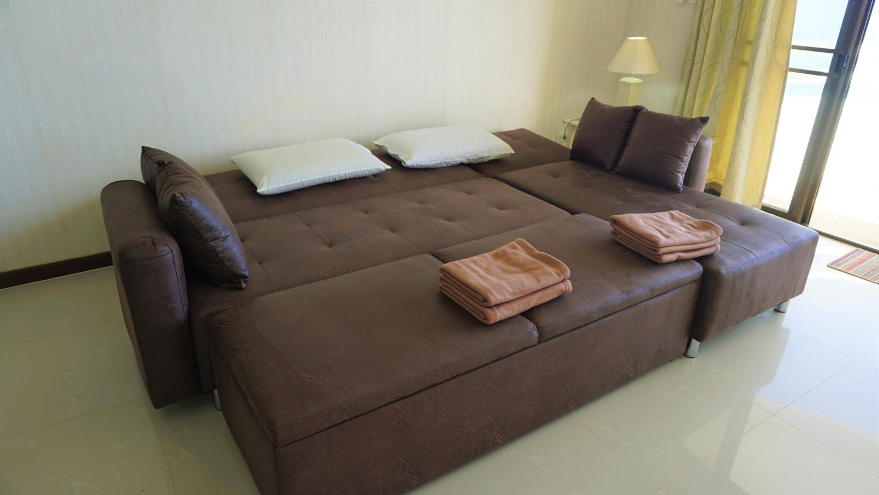 Apartment with Sea View - Photo 3