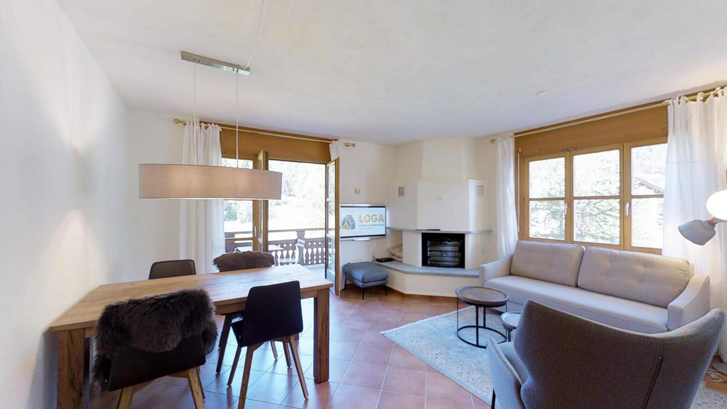 Apartment with Mountain View photo 1