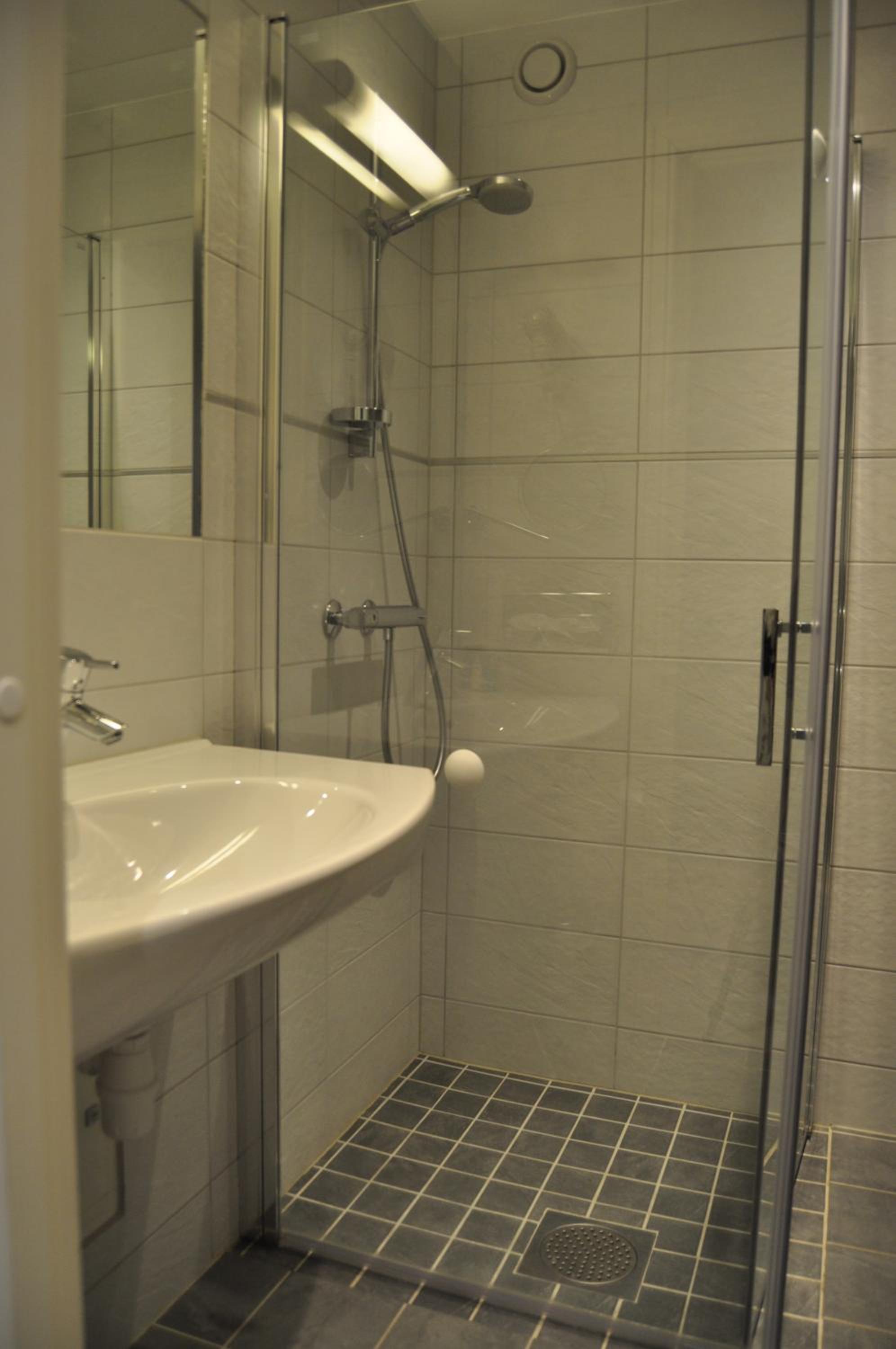 Standard Double Room - Photo 3