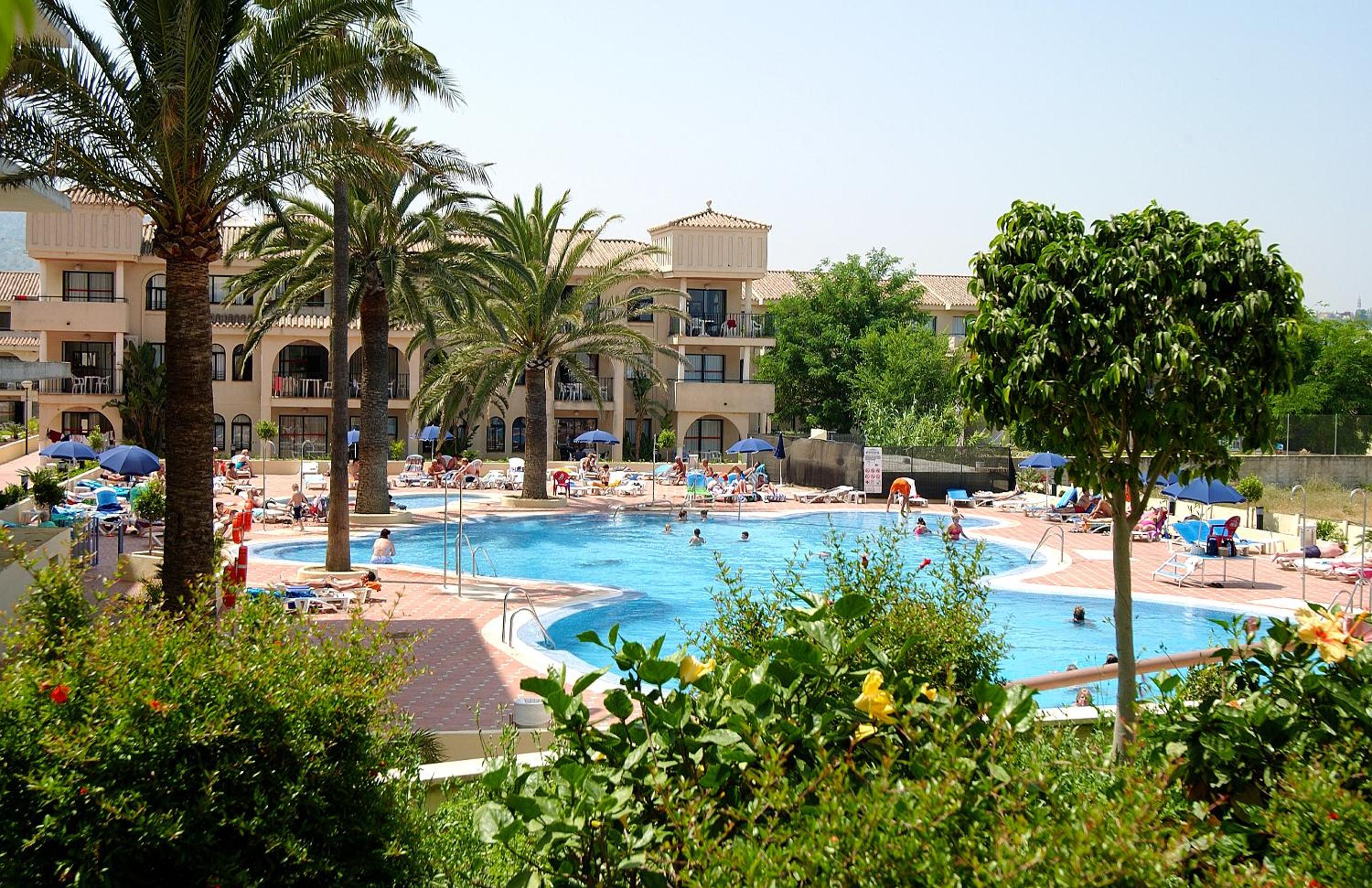Standard Double Room (3 Adults + 1 Child)