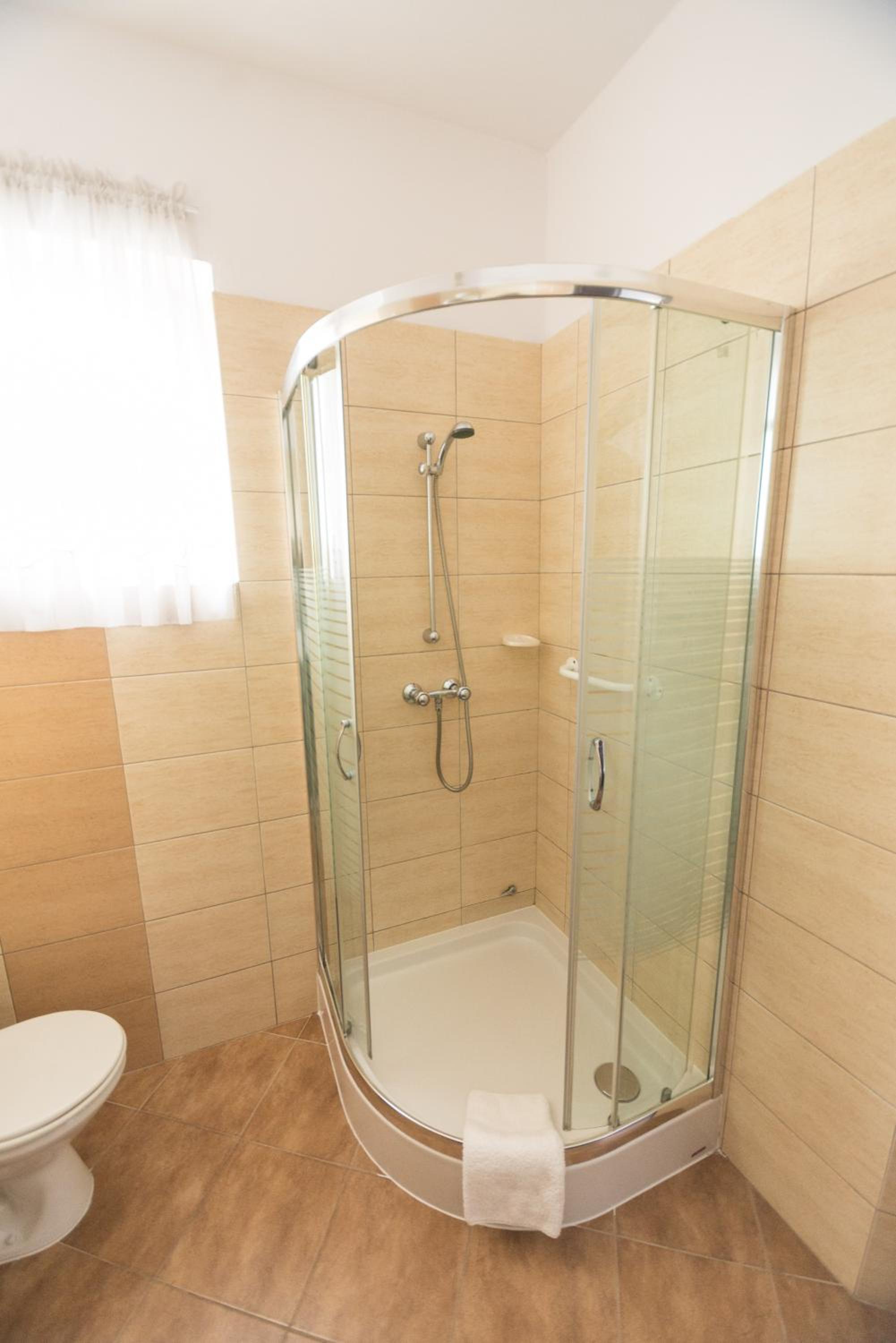Triple Room - Photo 2