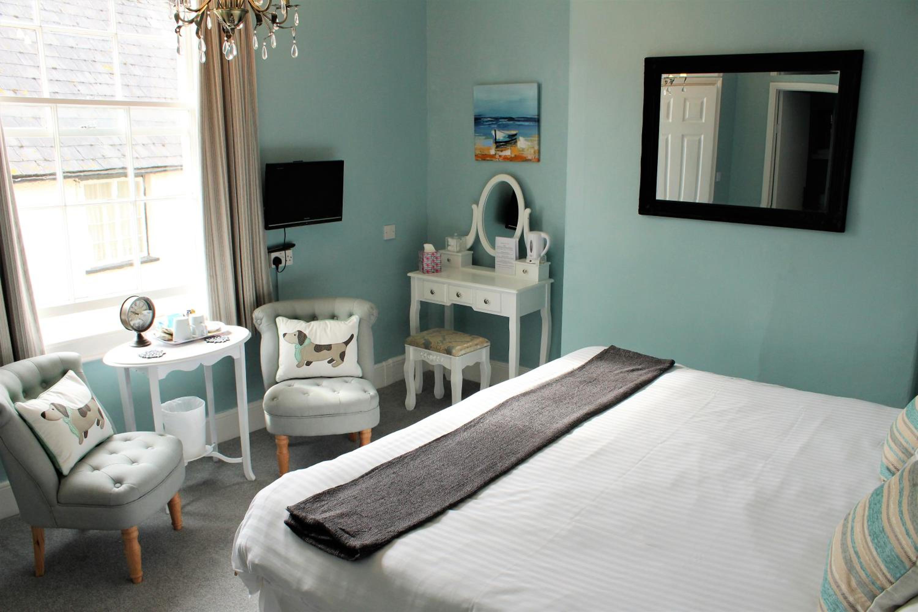 Large Double Room - Photo 7