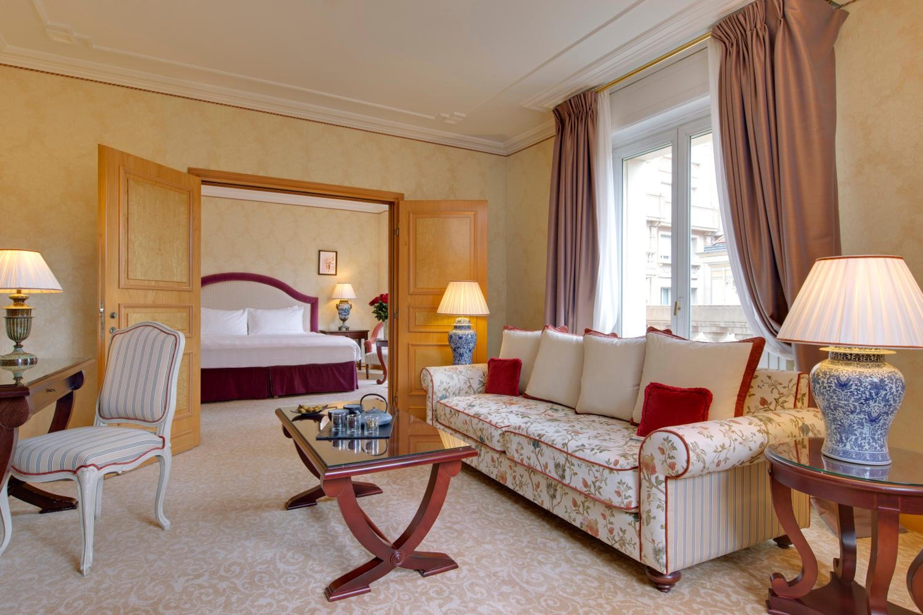 Deluxe Suite