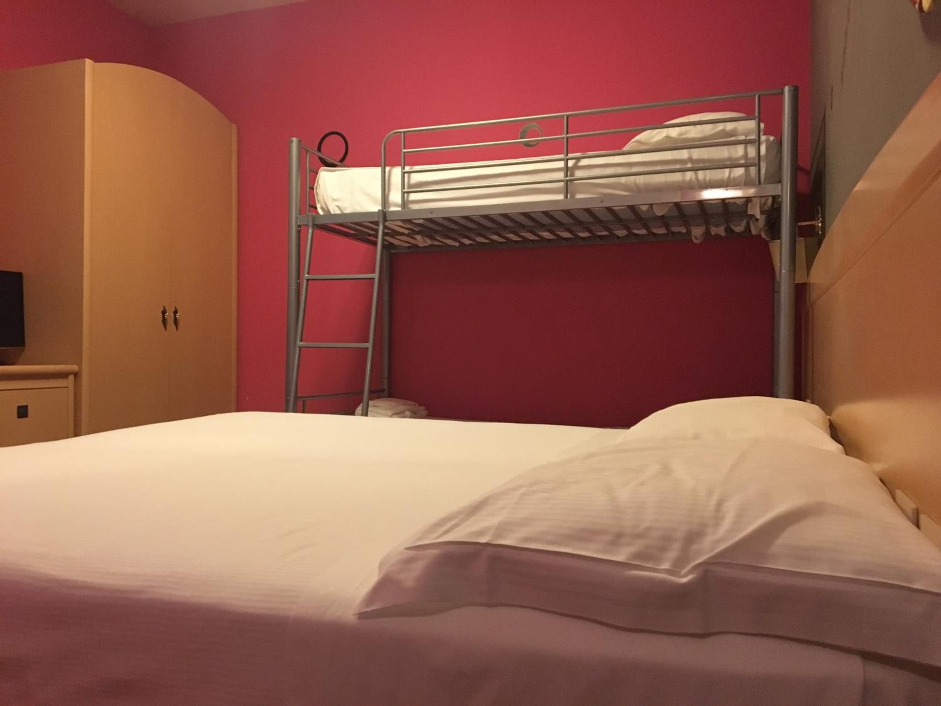Quadruple Room photo 3