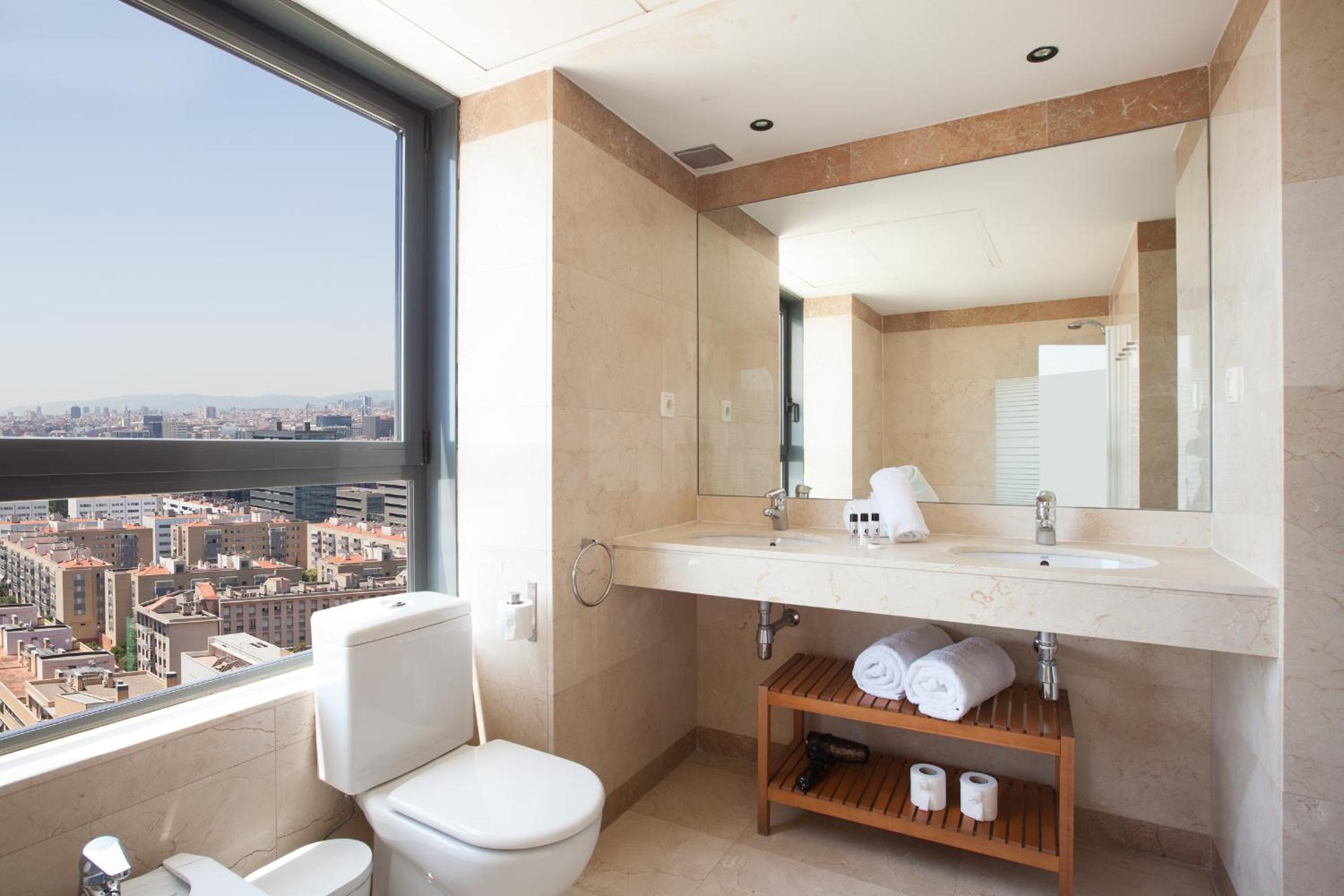 Penthouse Four-Bedroom Apartment photo 2